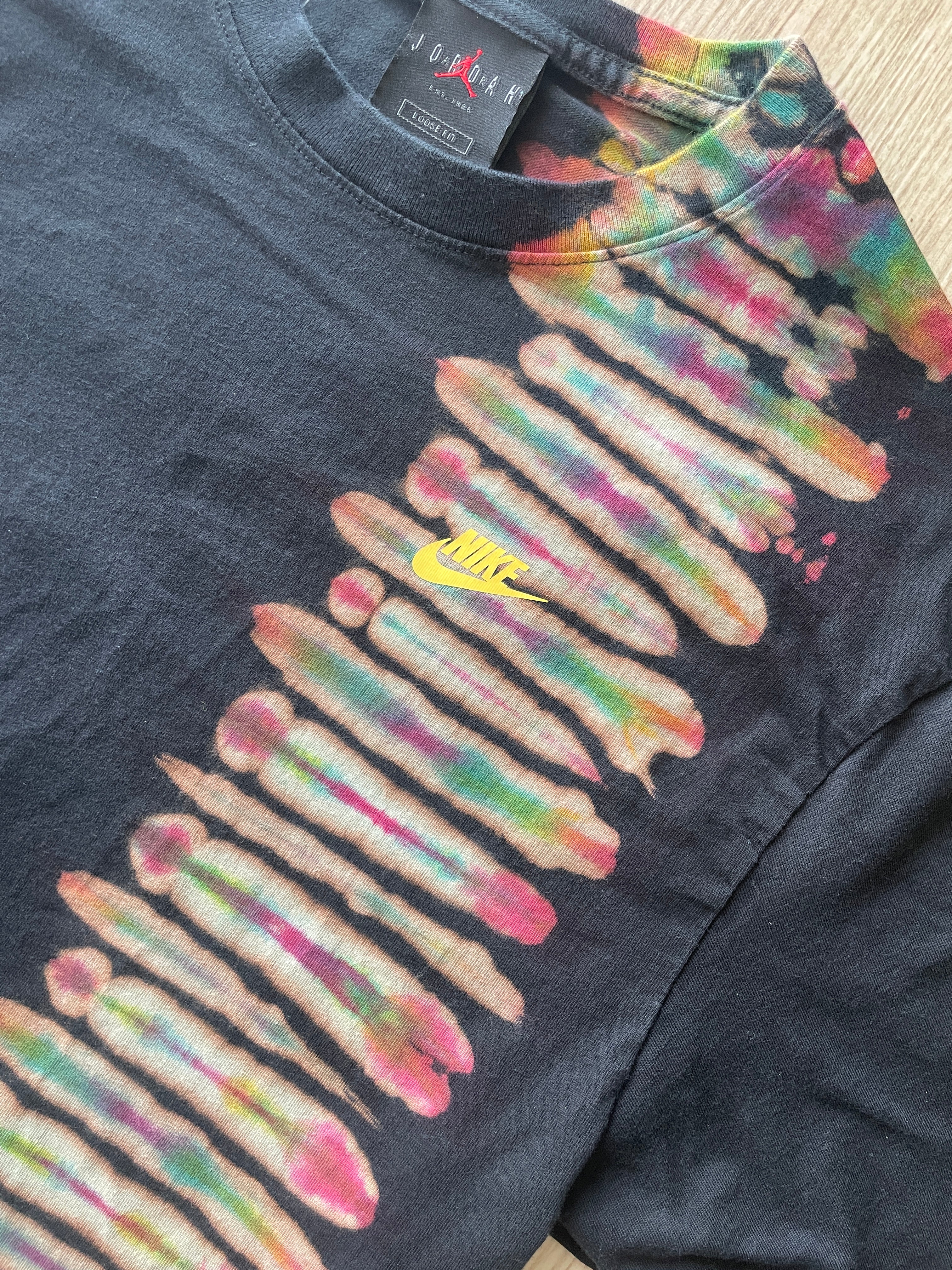 XS/S Men’s Nike Air Jordan Reverse Tie Dye T-Shirt | One-Of-a-Kind Black, Blue, and Red Pleated Short Sleeve