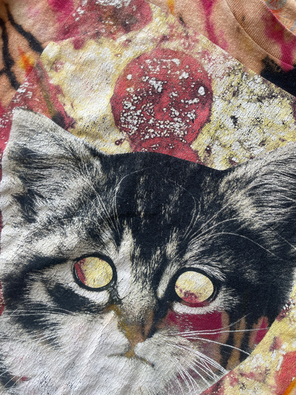 MEDIUM Men’s Hypnotic Pizza Cat Reverse Tie Dye T-Shirt | One-Of-a-Kind Black, Red, and Orange Spiral Short Sleev