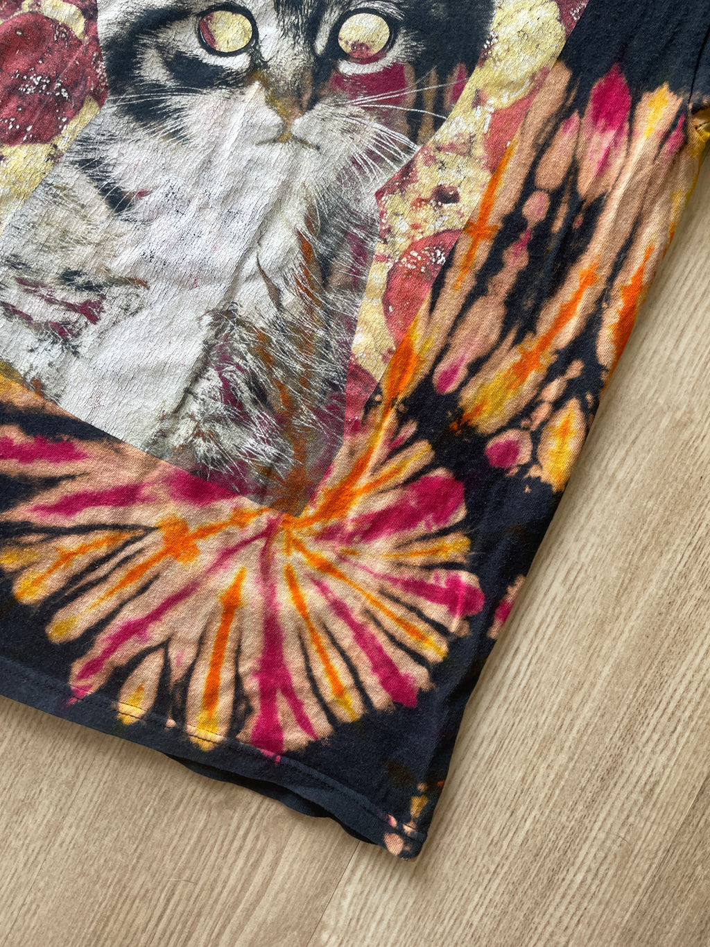 MEDIUM Men’s Hypnotic Pizza Cat Reverse Tie Dye T-Shirt | One-Of-a-Kind Black, Red, and Orange Spiral Short Sleev