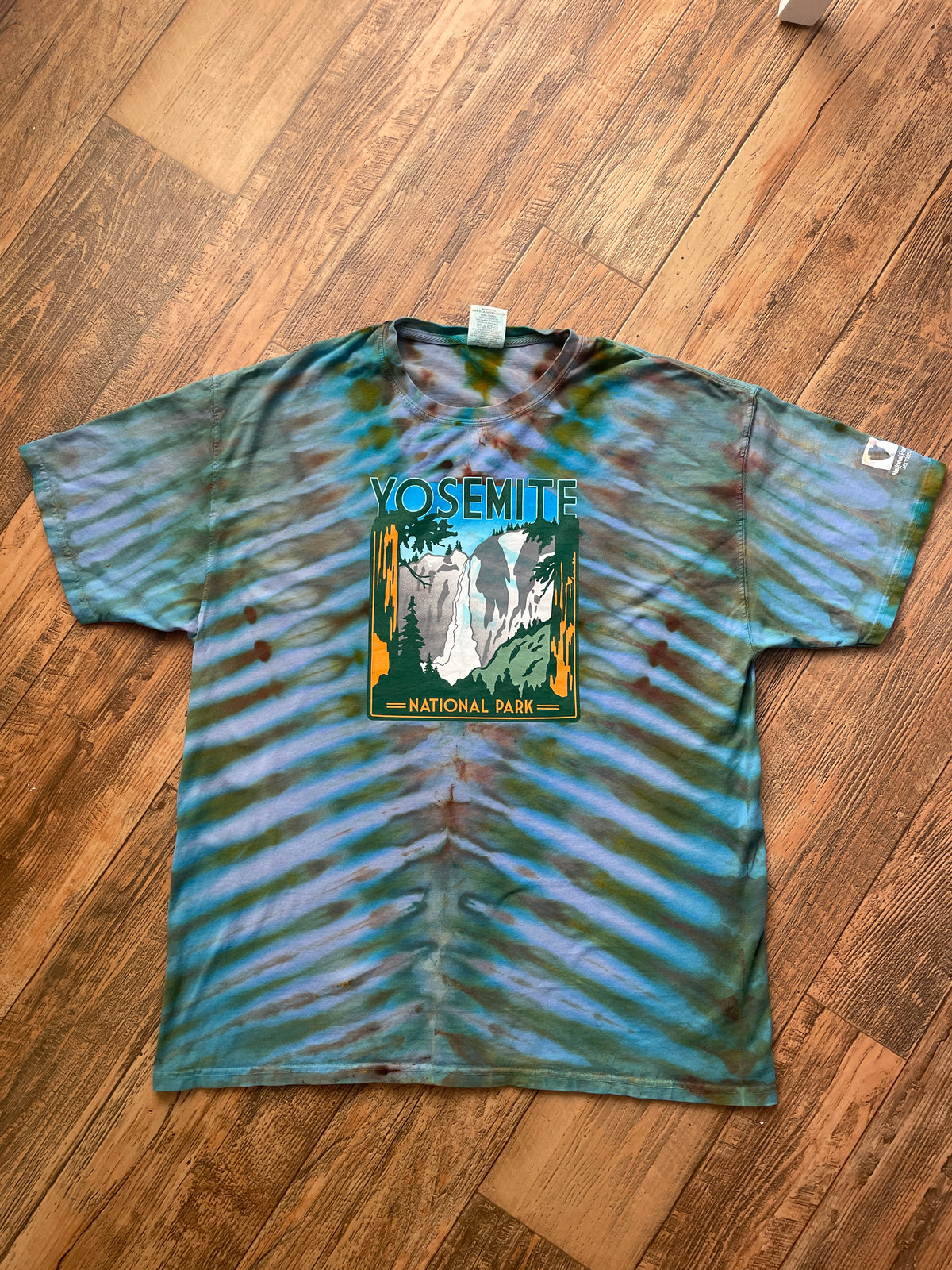 Yosemite National Park Blue and Brown Tie Dye Short Sleeve T-Shirt | Men's XL