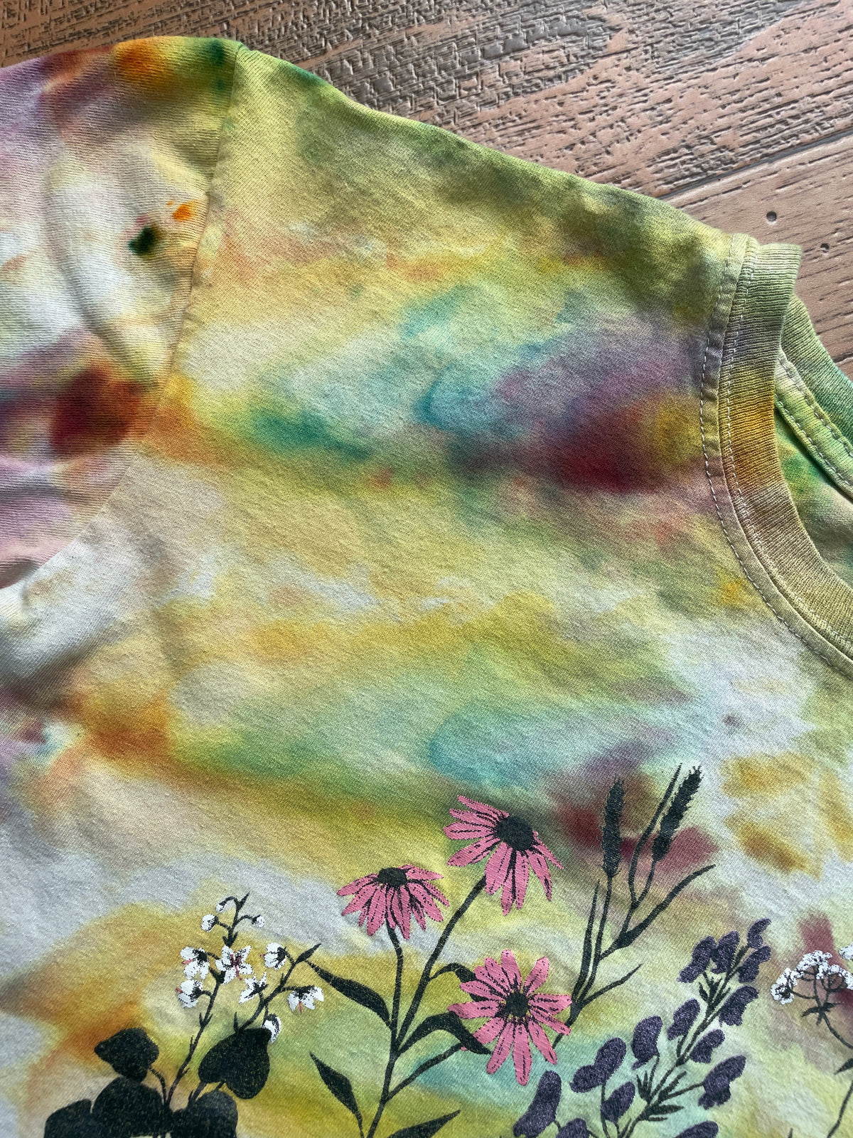"The Gardener" Pastel Multicolor Ice Dye Short Sleeve Cropped T-Shirt | Women's Large