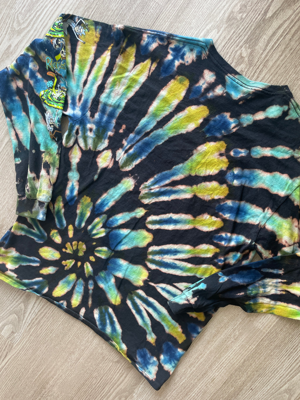 LARGE Men’s Rick and Morty Reverse Tie Dye Long Sleeve T-Shirt | One-Of-a-Kind Black, Blue, and Green Spiral Long Sleeve