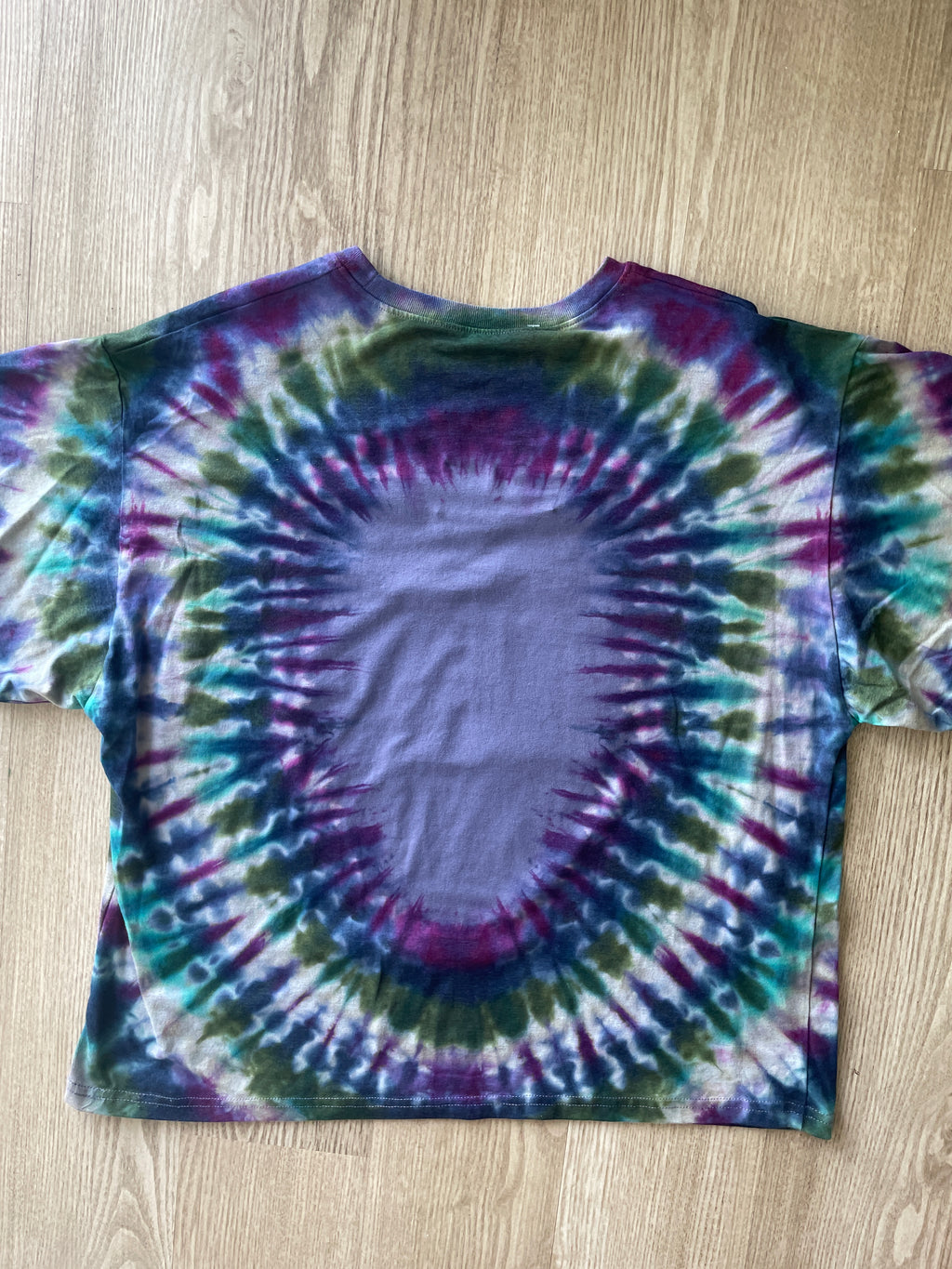 M/L Men’s Sugar Skull Reverse Tie Dye T-Shirt | One-Of-a-Kind Purple and Blue Pleated Short Sleeve