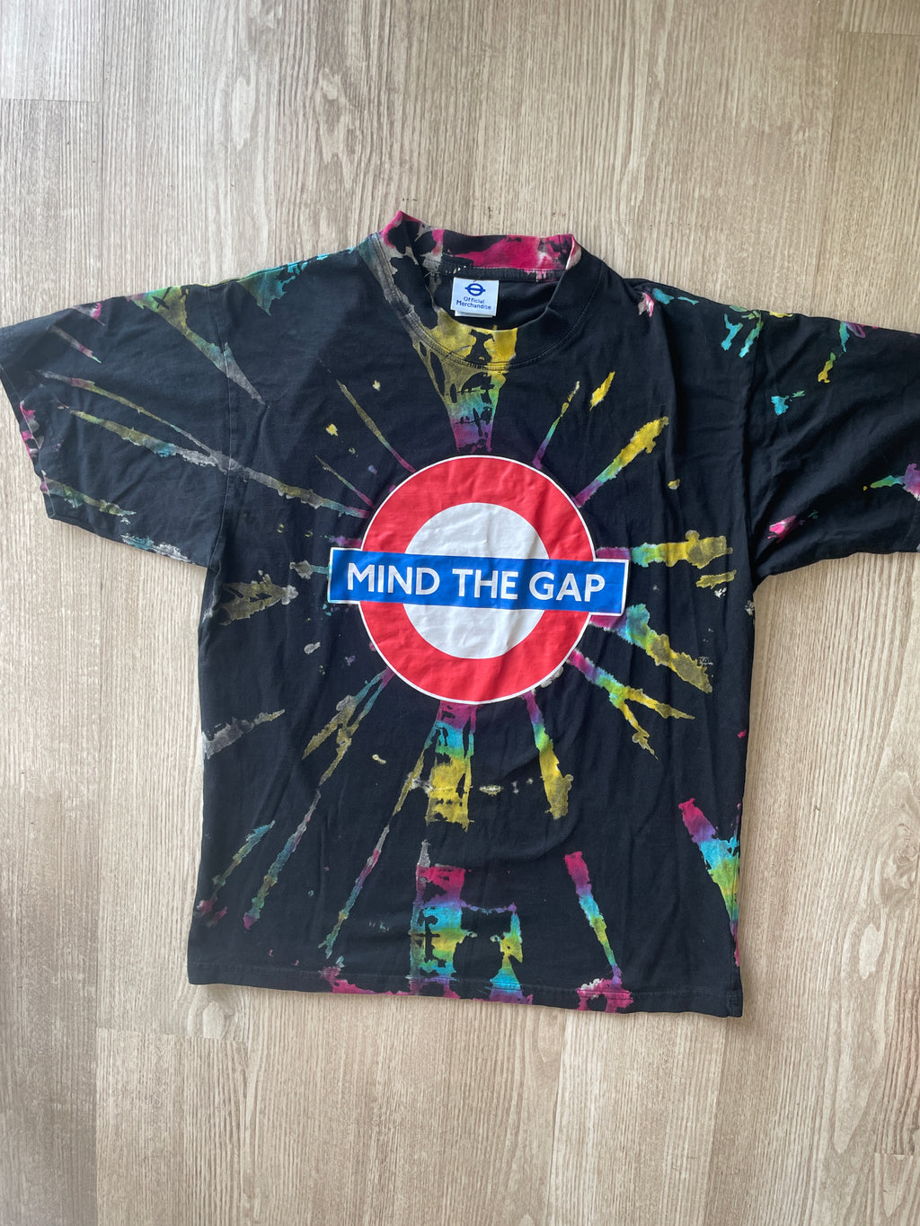 LARGE Men’s Mind the Gap Reverse Tie Dye T-Shirt | One-Of-a-Kind Black Pleated Short Sleeve