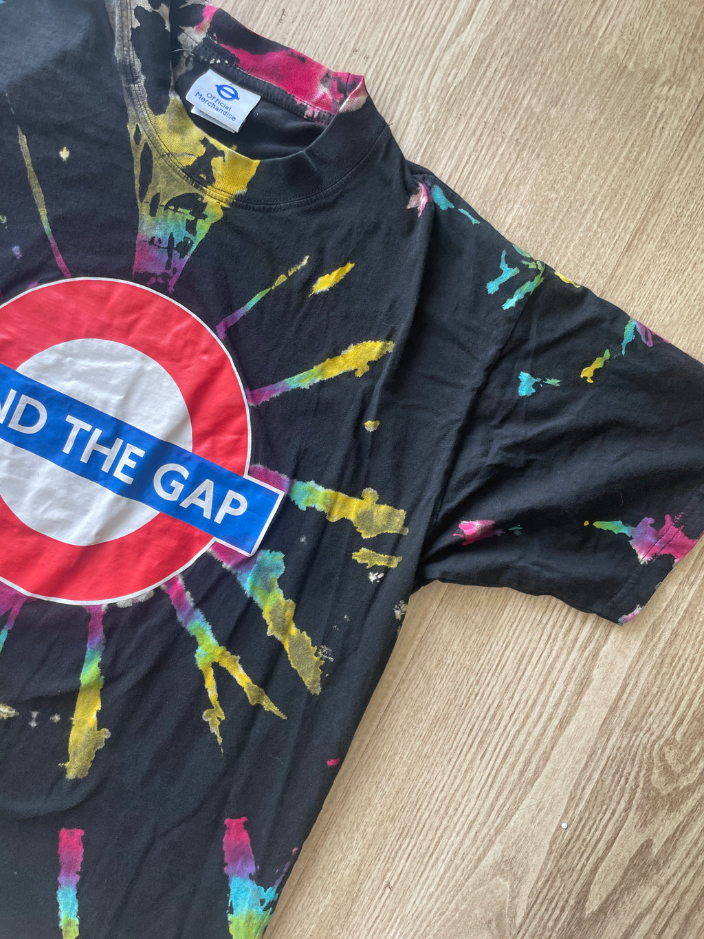 LARGE Men’s Mind the Gap Reverse Tie Dye T-Shirt | One-Of-a-Kind Black Pleated Short Sleeve
