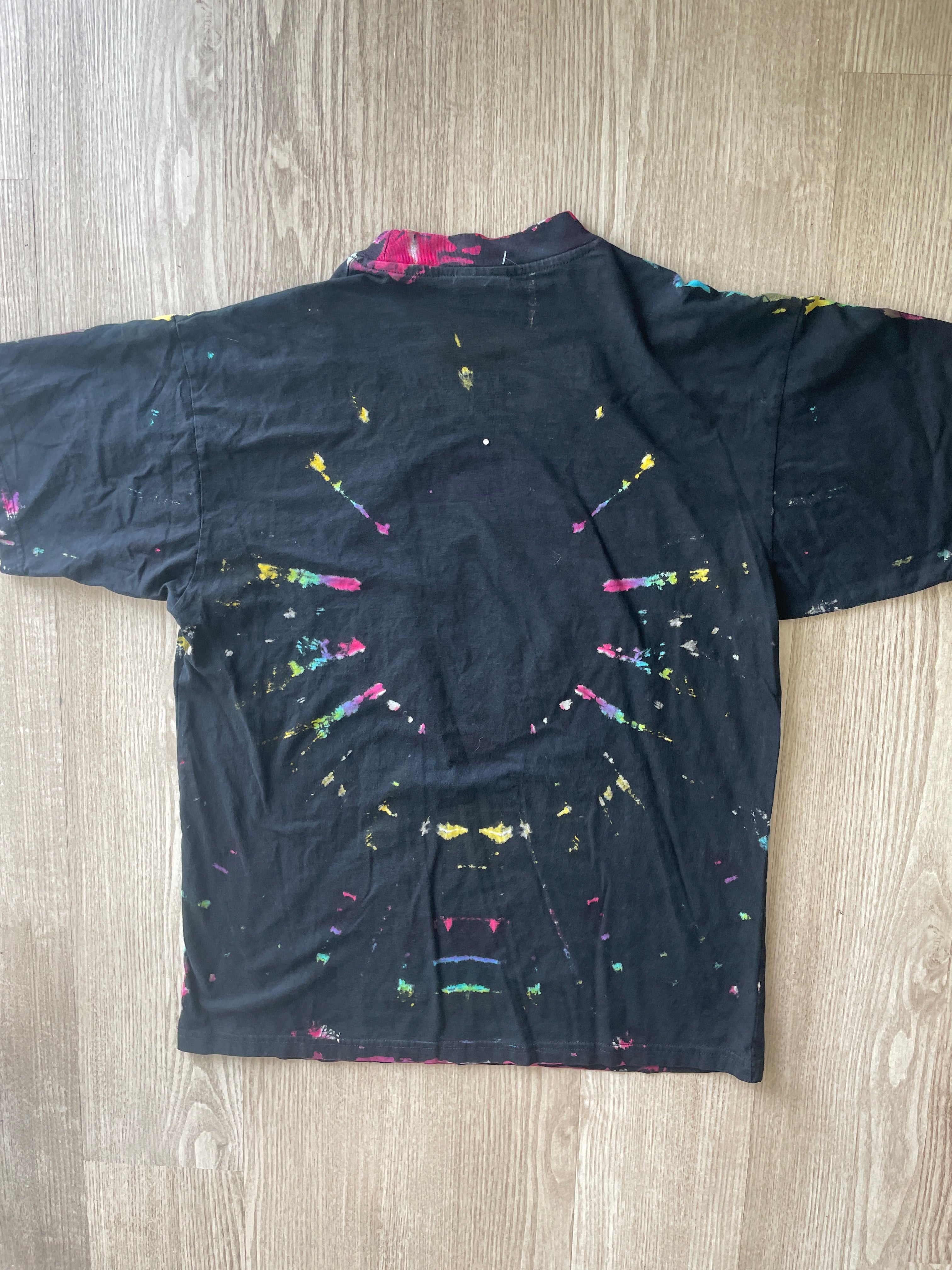 LARGE Men’s Mind the Gap Reverse Tie Dye T-Shirt | One-Of-a-Kind Black Pleated Short Sleeve