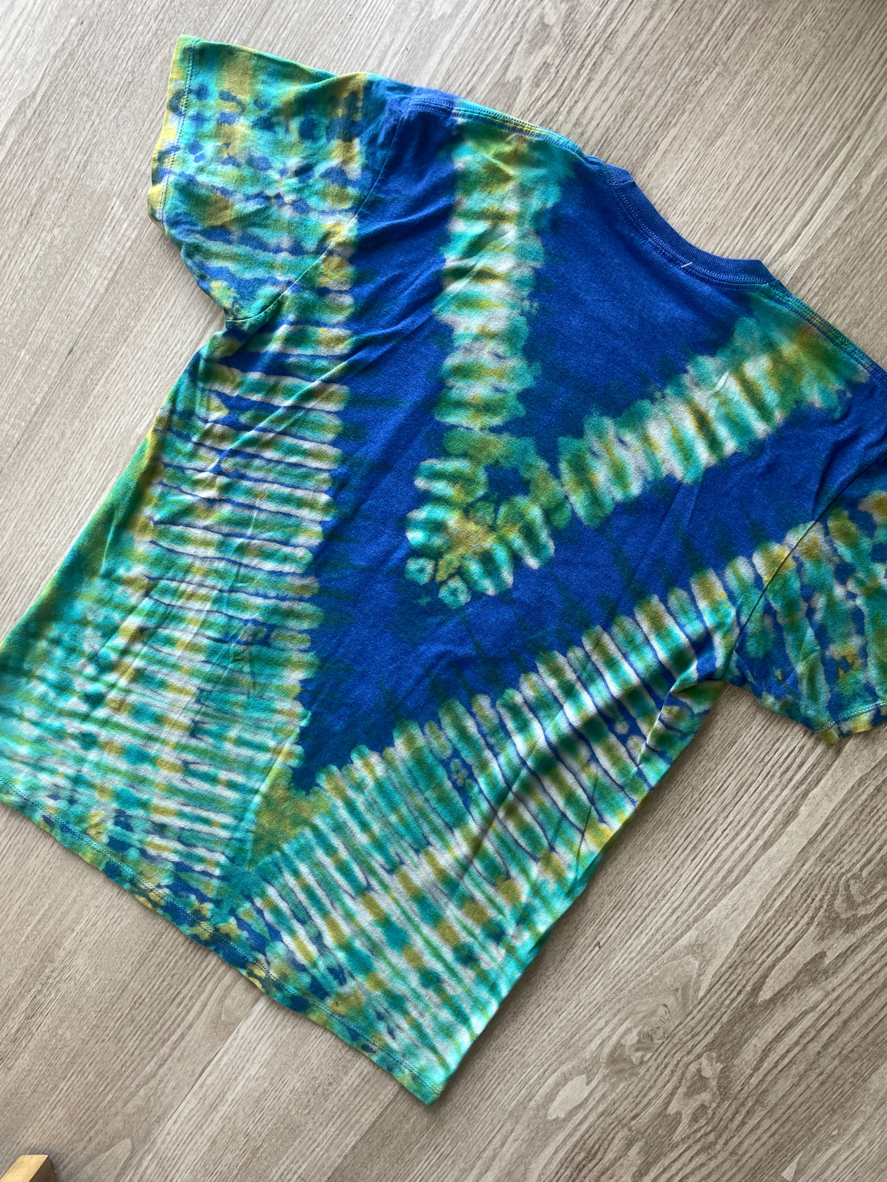 LARGE Men’s Star Wars Funko Dolls Reverse Tie Dye T-Shirt | One-Of-a-Kind Blue and Pleated Short Sleeve