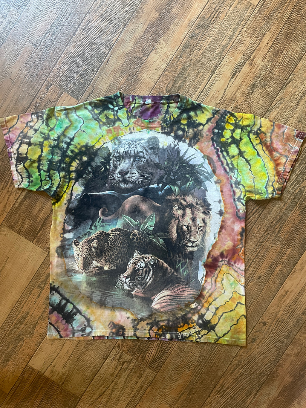 Jungle Cats Rainbow Reverse Tie Dye Short Sleeve T-Shirt | Men's Large