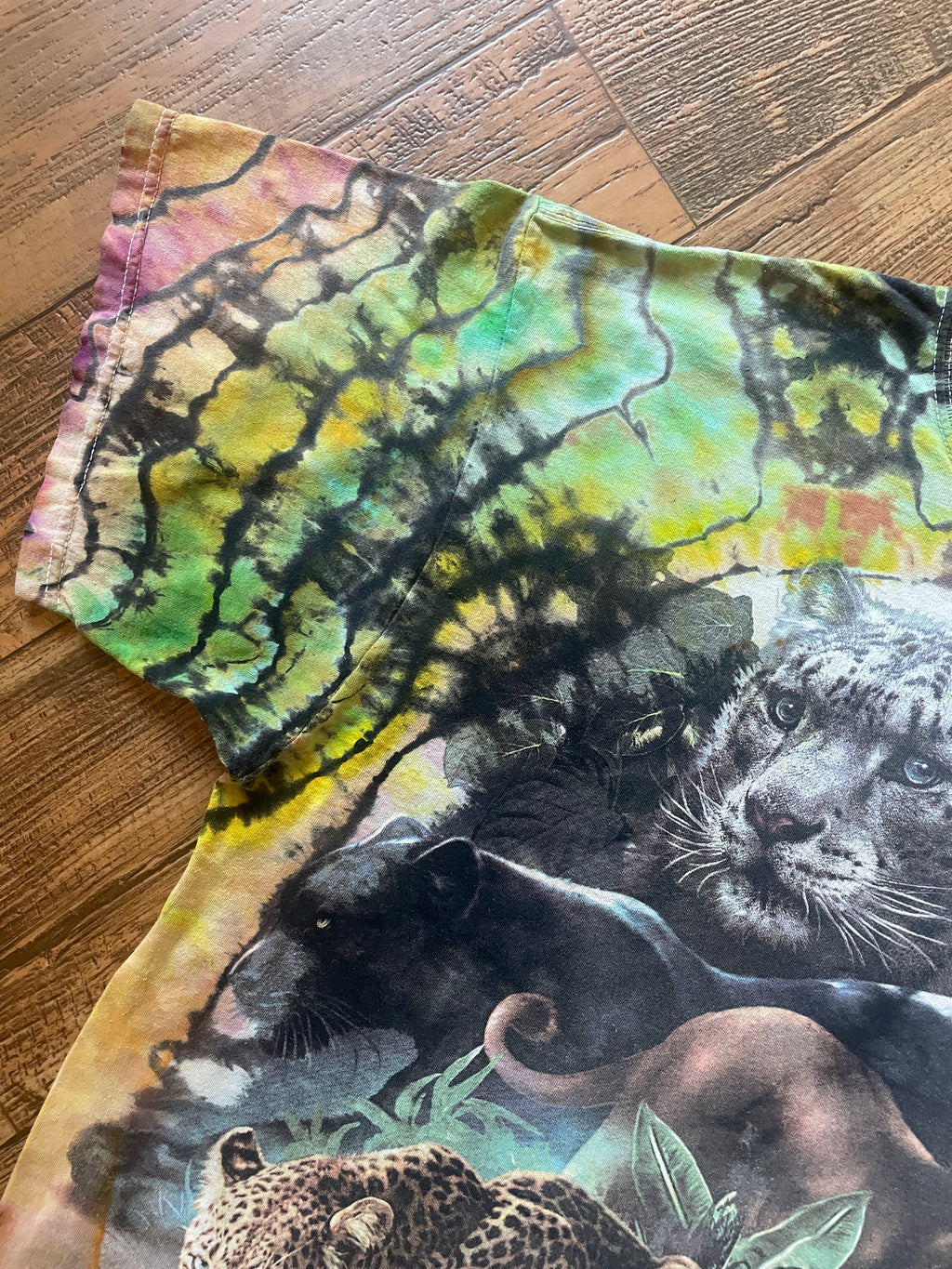 Jungle Cats Rainbow Reverse Tie Dye Short Sleeve T-Shirt | Men's Large