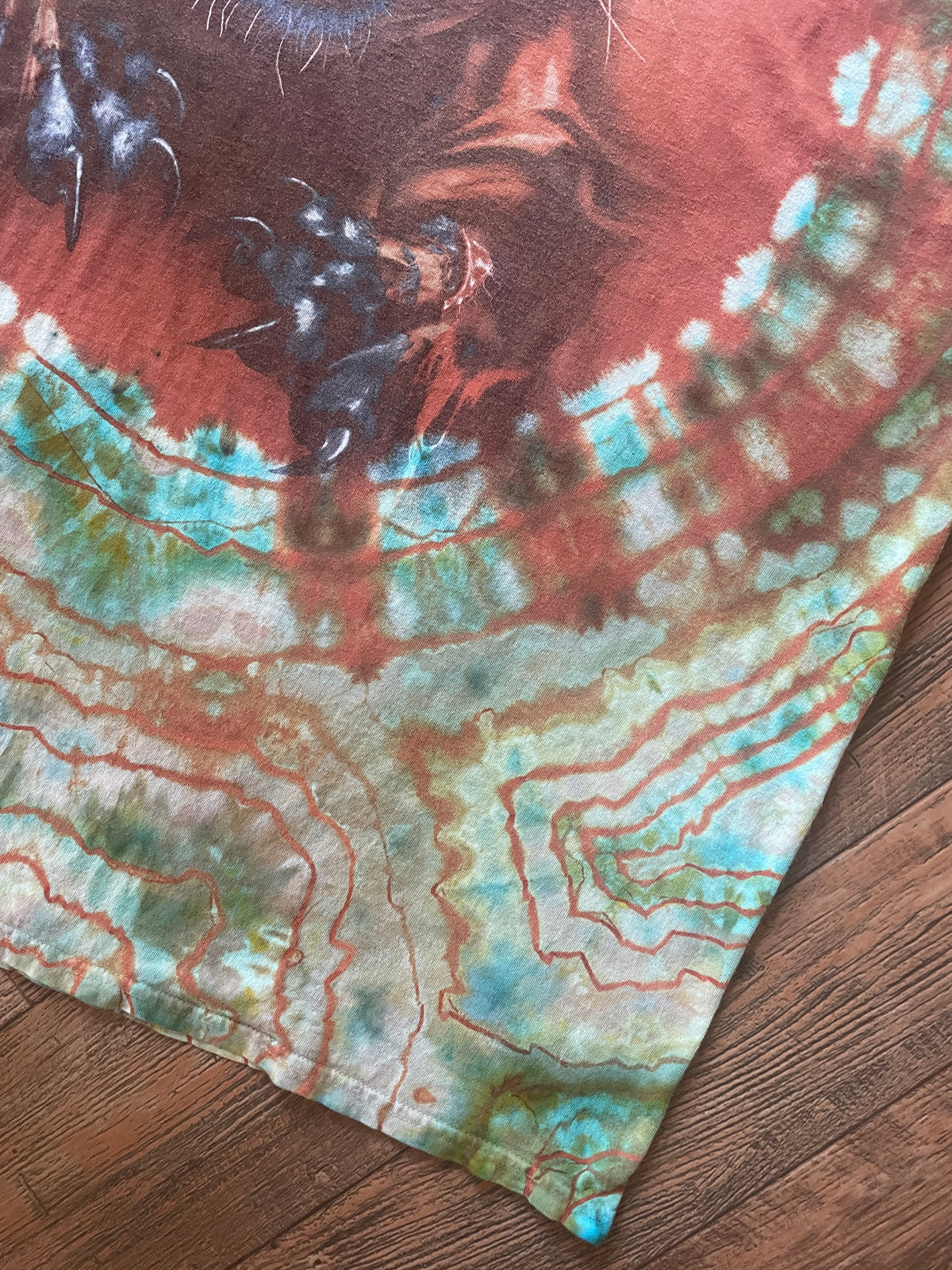 Jaguar Pouncing Orange and Green Geode Reverse Tie Dye Short Sleeve T-Shirt | Men's 3XL