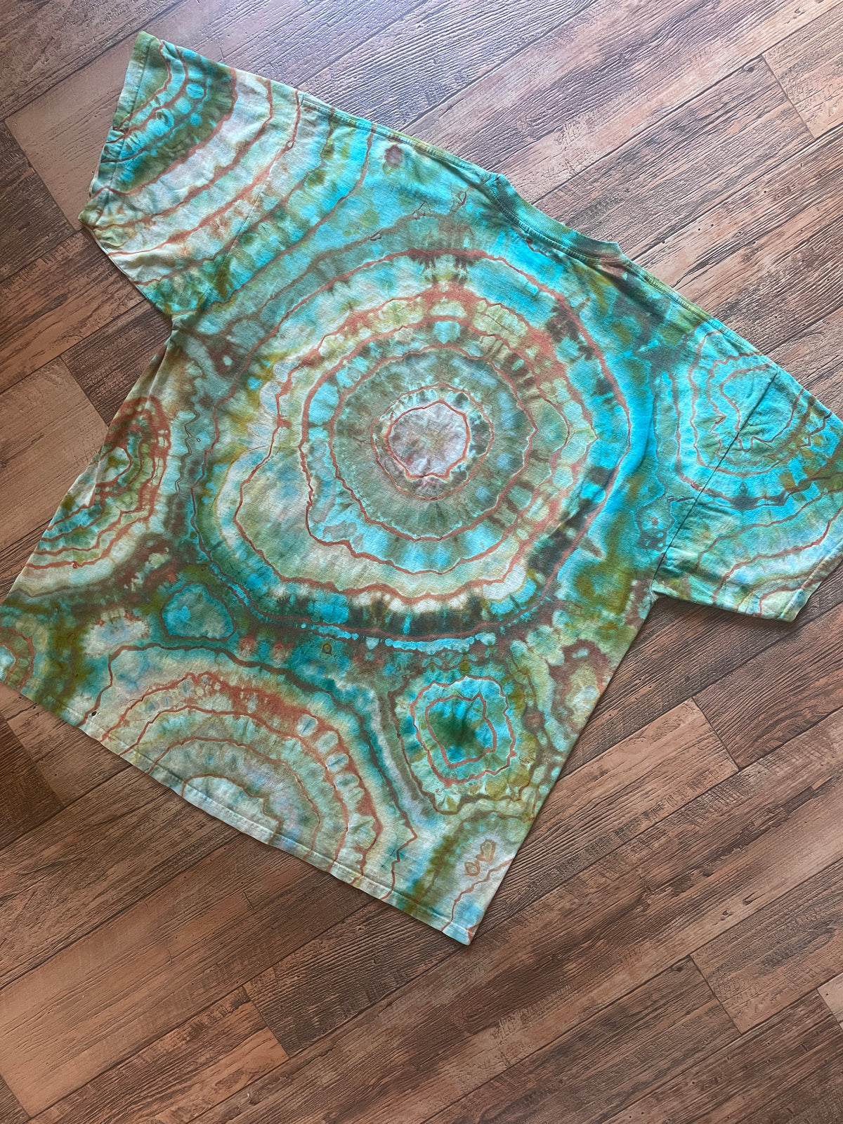 Jaguar Pouncing Orange and Green Geode Reverse Tie Dye Short Sleeve T-Shirt | Men's 3XL