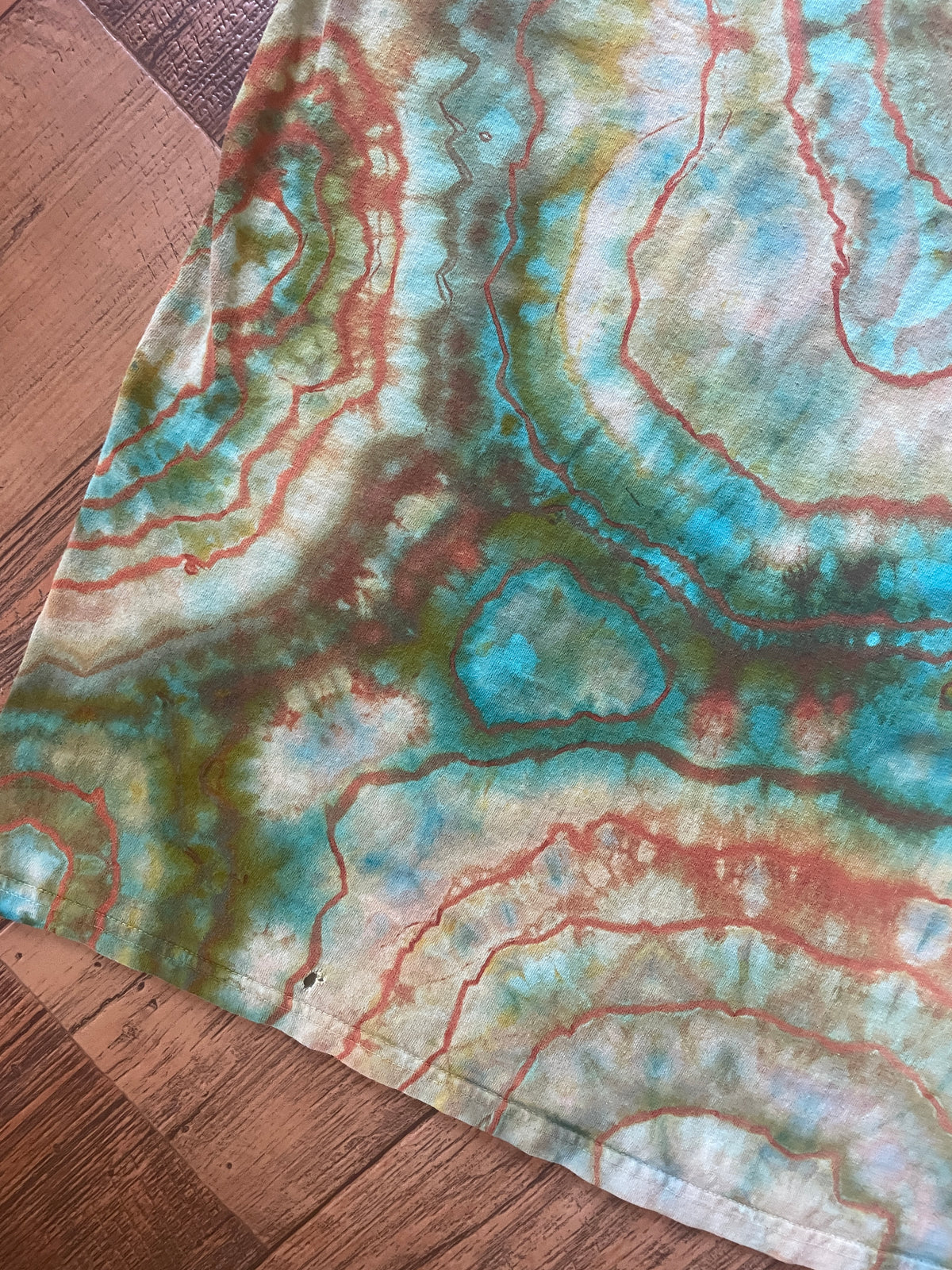 Jaguar Pouncing Orange and Green Geode Reverse Tie Dye Short Sleeve T-Shirt | Men's 3XL