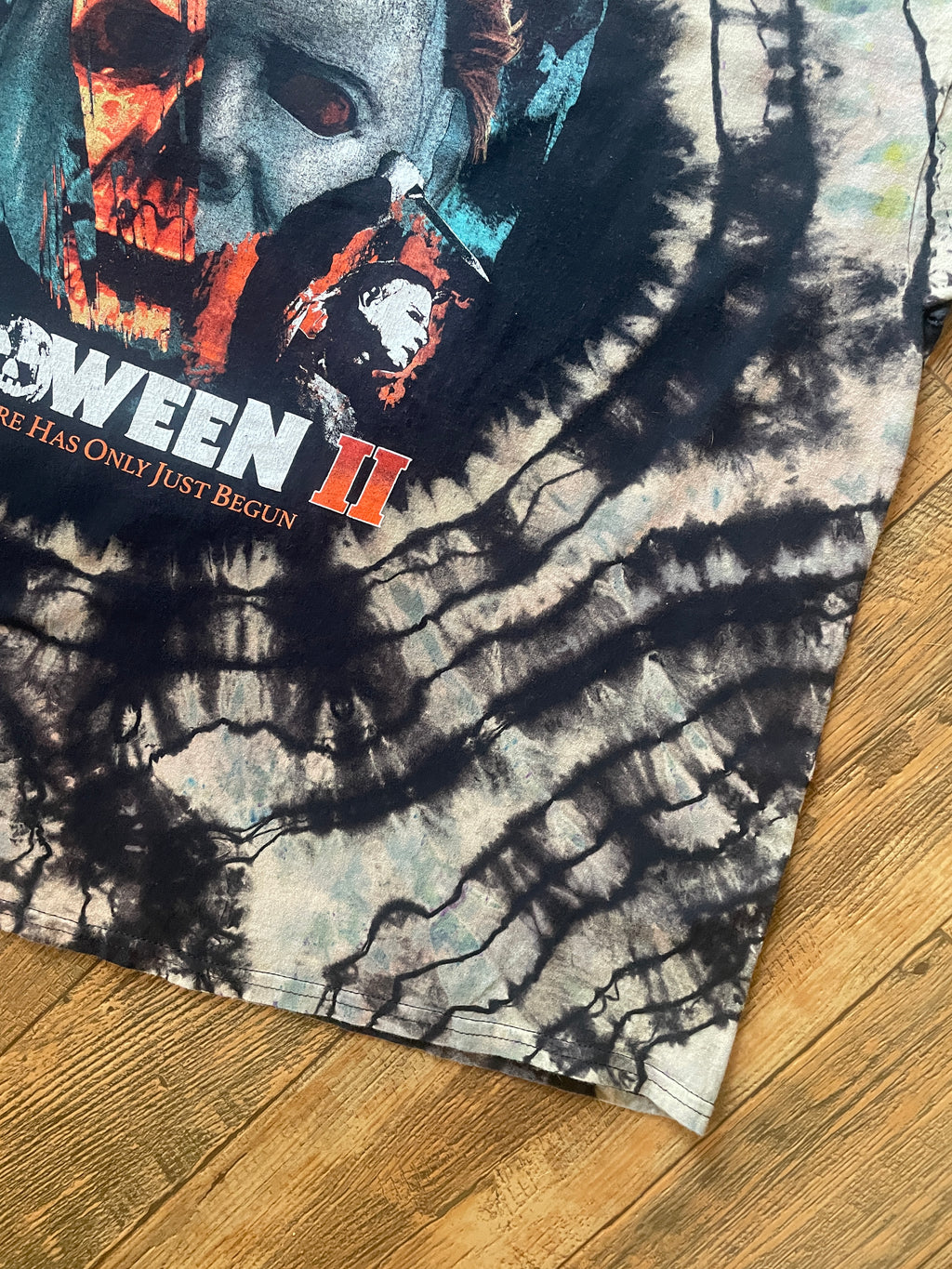 Halloween II Michael Myers Reverse Tie Dye Short Sleeve T-Shirt | Men's 3XL