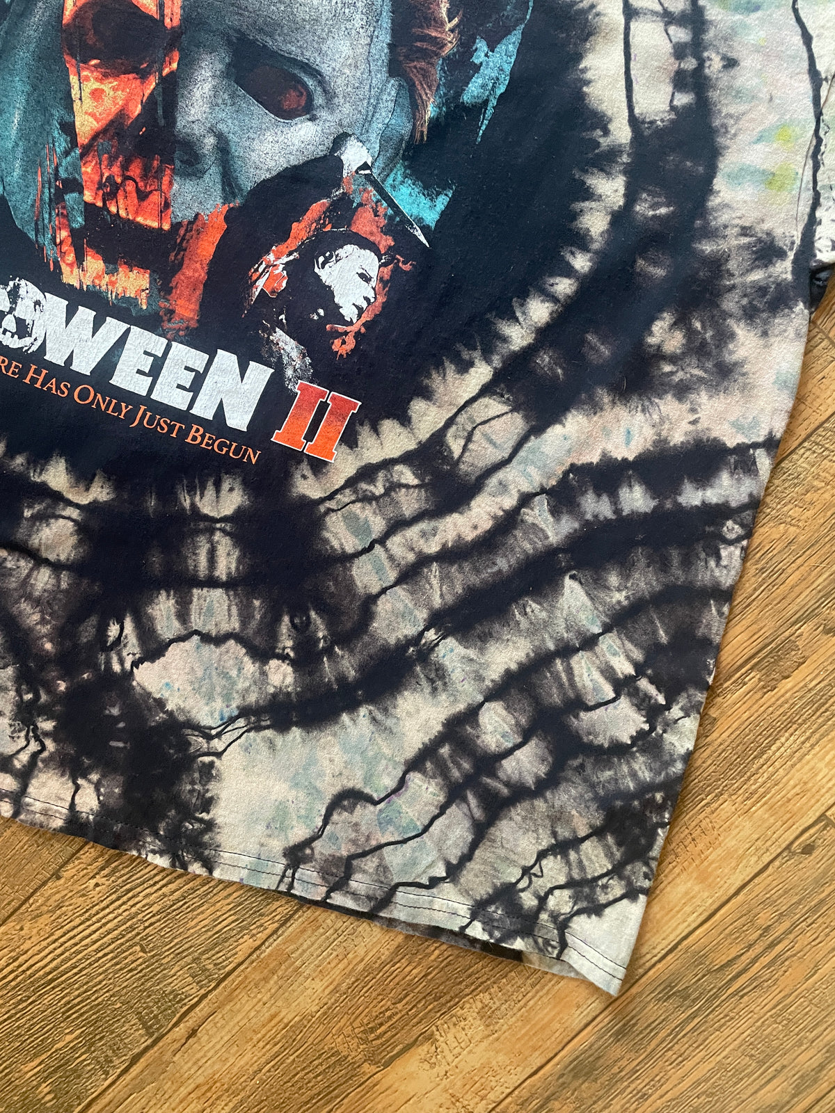 Halloween II Michael Myers Reverse Tie Dye Short Sleeve T-Shirt | Men's 3XL