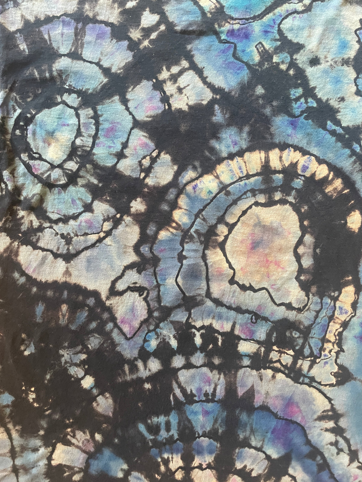 Wolf Pack Black and Blue Reverse Tie Dye Short Sleeve T-Shirt | Men's Small