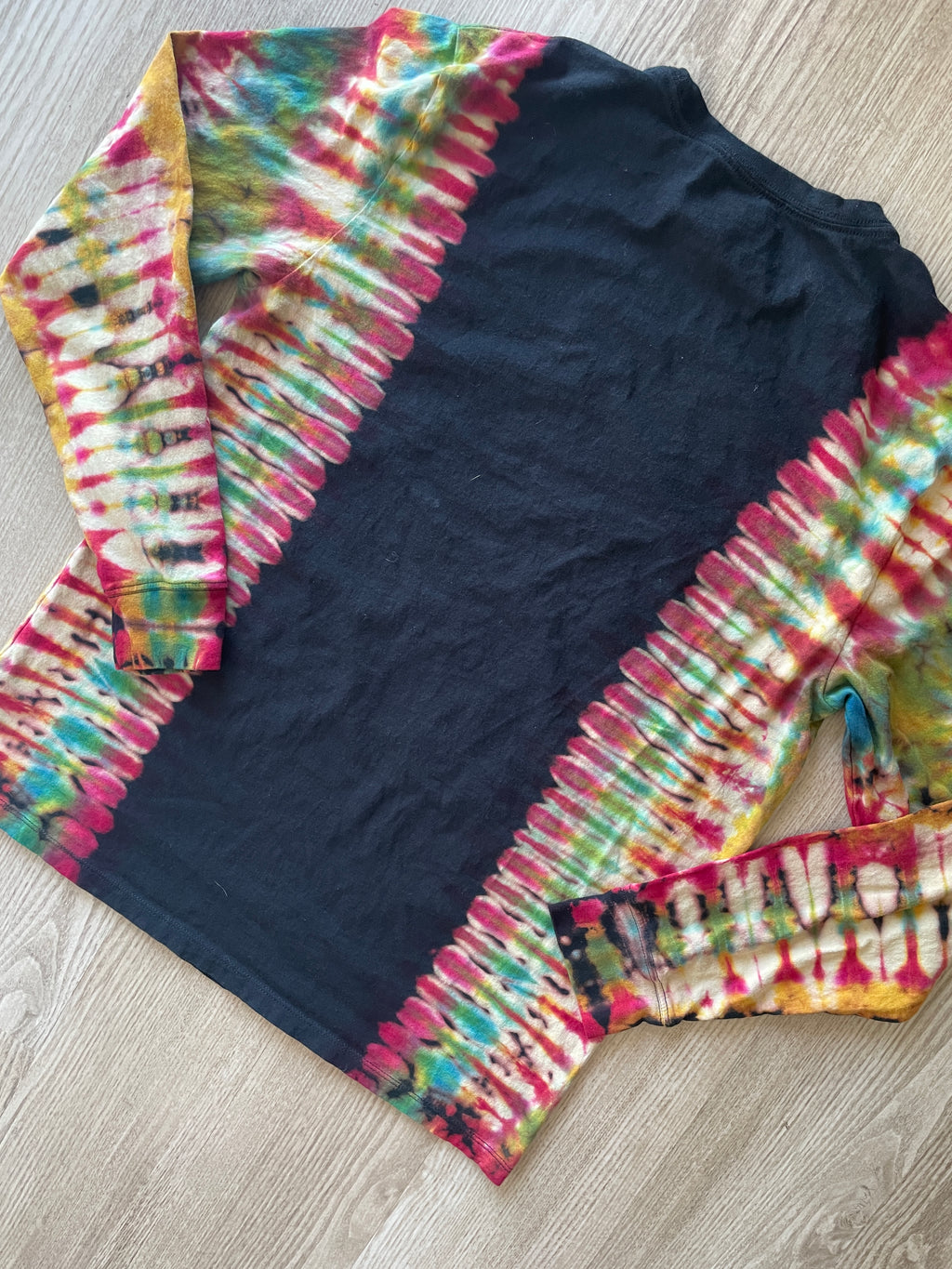 LARGE Men’s Run DMC Reverse Tie Dye Long Sleeve T-Shirt | One-Of-a-Kind Upcycled Black and Red Pleated Top