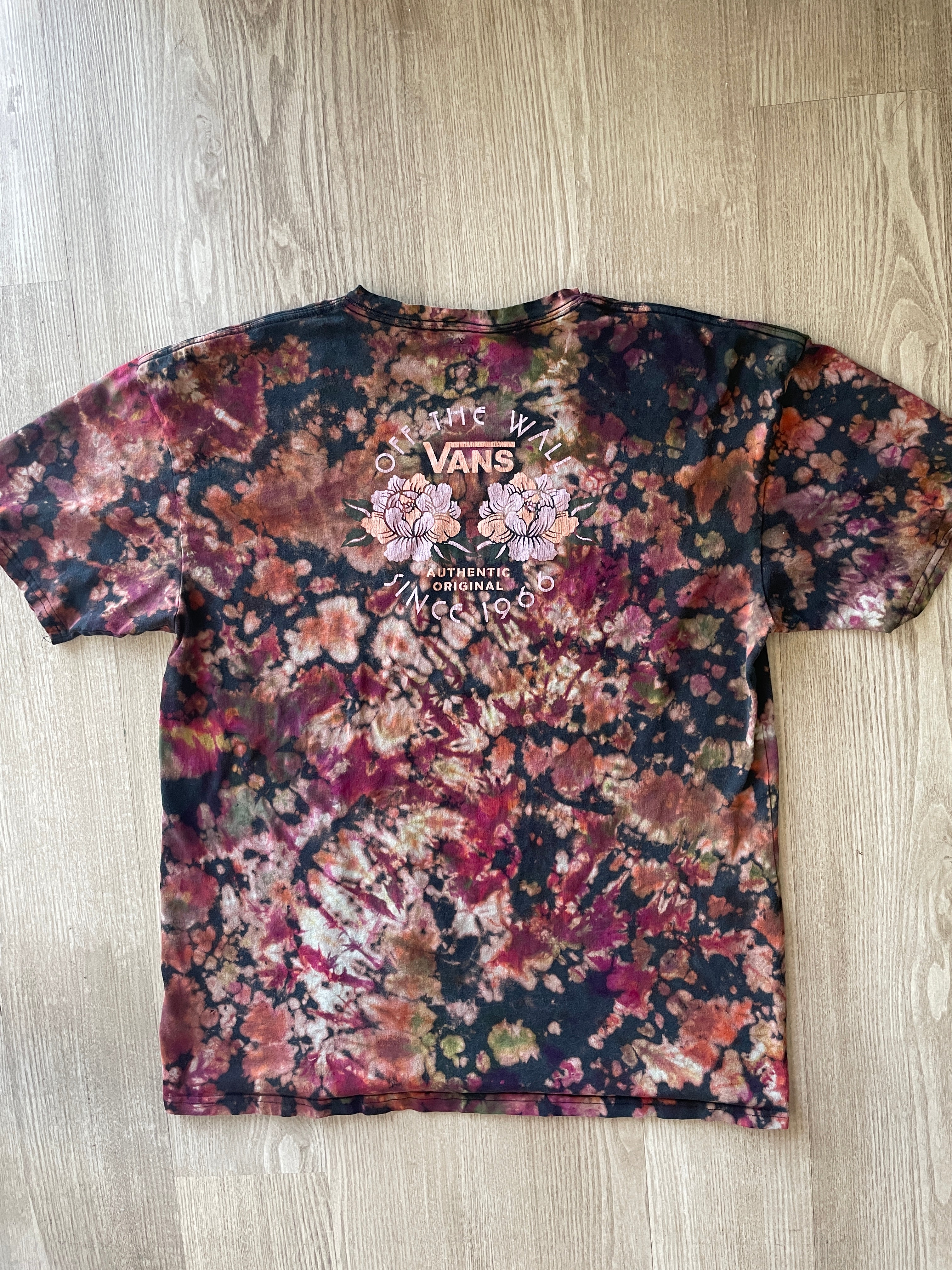 XL Men’s Vans Floral Handmade Reverse Tie Dye T-Shirt | One-Of-a-Kind Black and Red Short Sleeve
