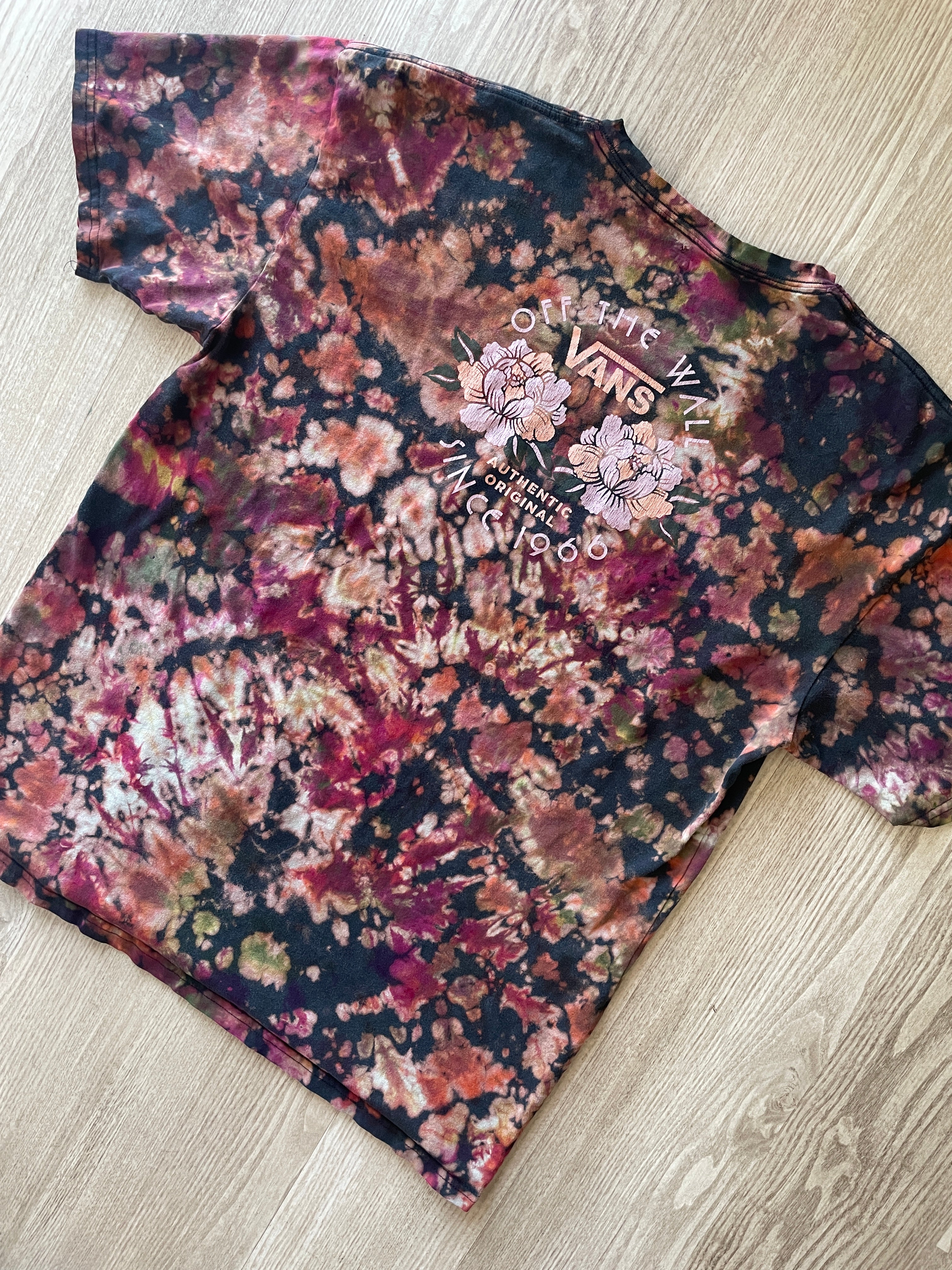 XL Men’s Vans Floral Handmade Reverse Tie Dye T-Shirt | One-Of-a-Kind Black and Red Short Sleeve