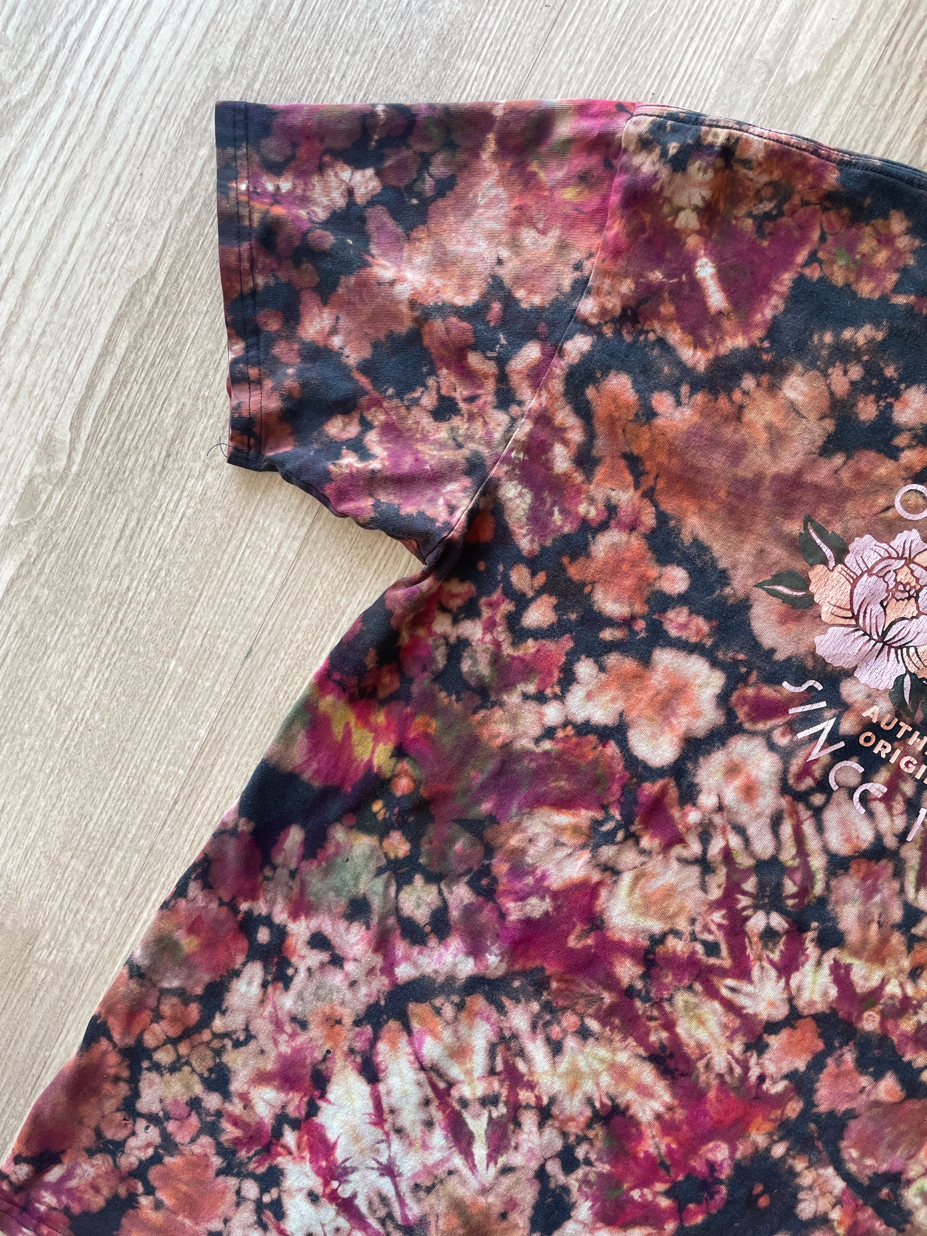 XL Men’s Vans Floral Handmade Reverse Tie Dye T-Shirt | One-Of-a-Kind Black and Red Short Sleeve