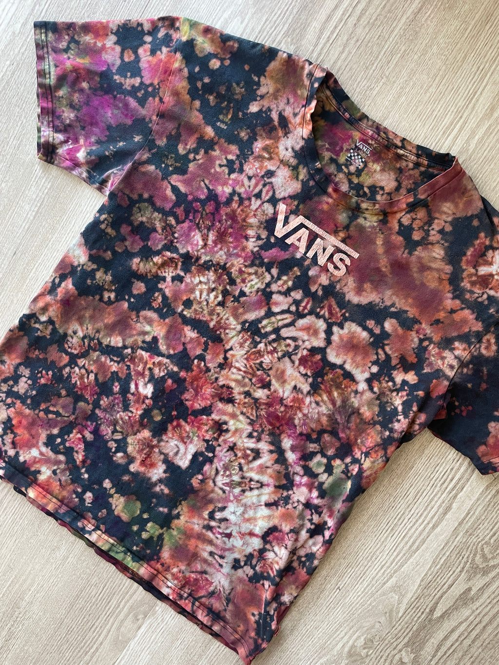 XL Men’s Vans Floral Handmade Reverse Tie Dye T-Shirt | One-Of-a-Kind Black and Red Short Sleeve