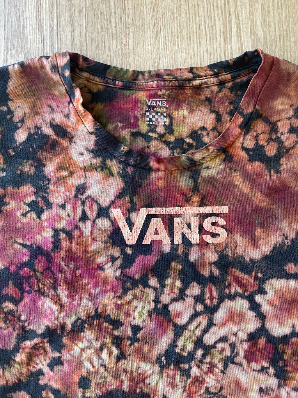 XL Men’s Vans Floral Handmade Reverse Tie Dye T-Shirt | One-Of-a-Kind Black and Red Short Sleeve