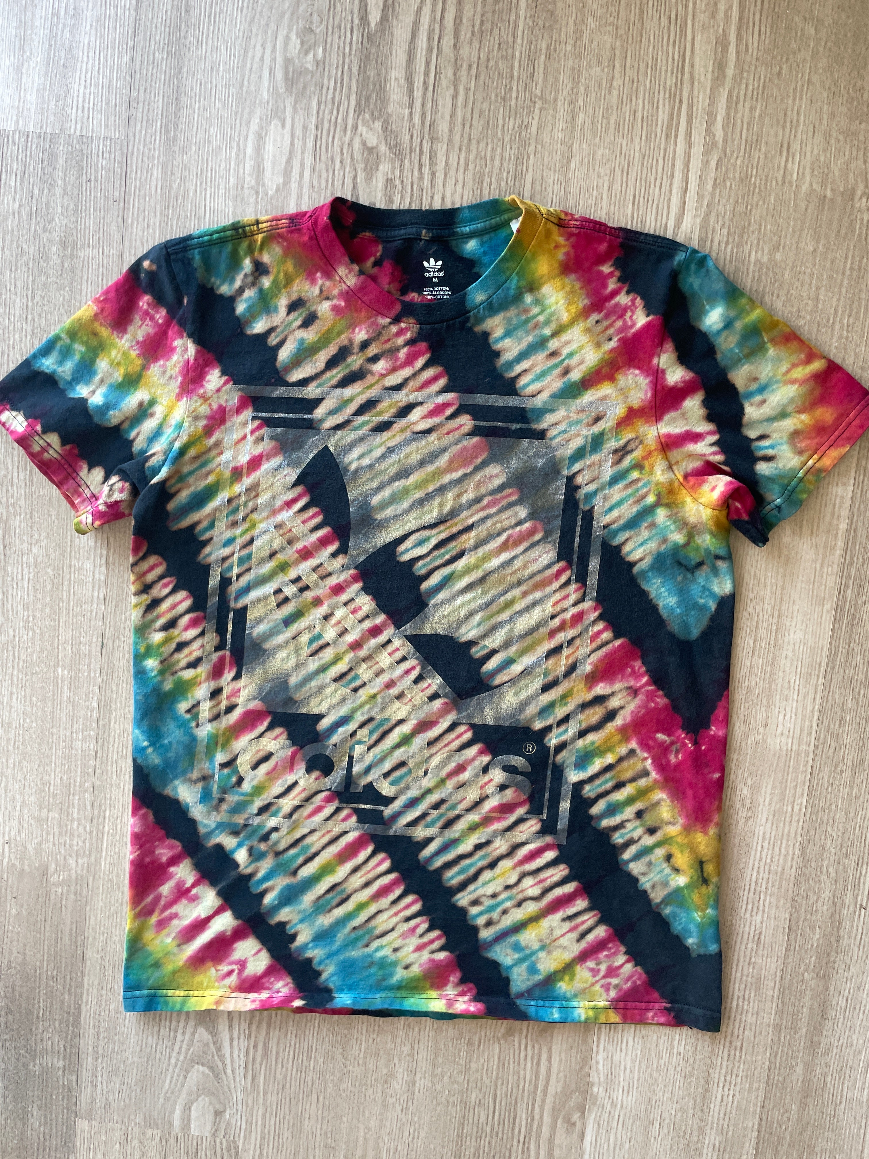 MEDIUM Men’s adidas Handmade Reverse Tie Dye Long Sleeve T-Shirt | Black, Red, Yellow, and Blue Pleated Long Sleeve