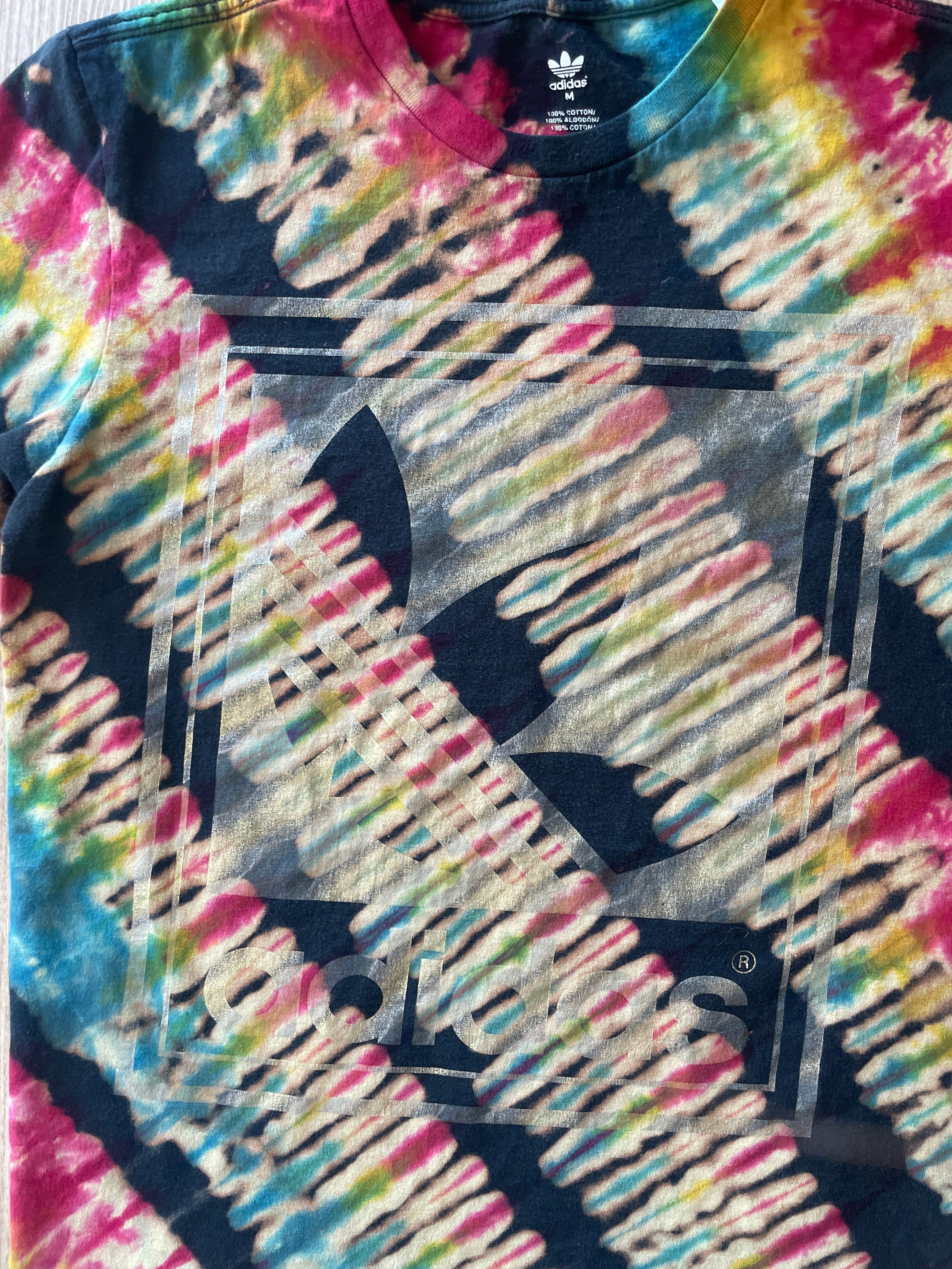 MEDIUM Men’s adidas Handmade Reverse Tie Dye Long Sleeve T-Shirt | Black, Red, Yellow, and Blue Pleated Long Sleeve