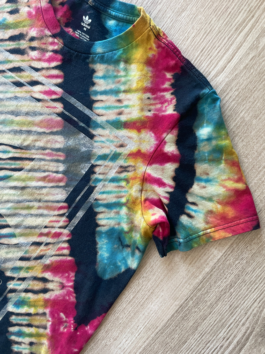 MEDIUM Men’s adidas Handmade Reverse Tie Dye Long Sleeve T-Shirt | Black, Red, Yellow, and Blue Pleated Long Sleeve