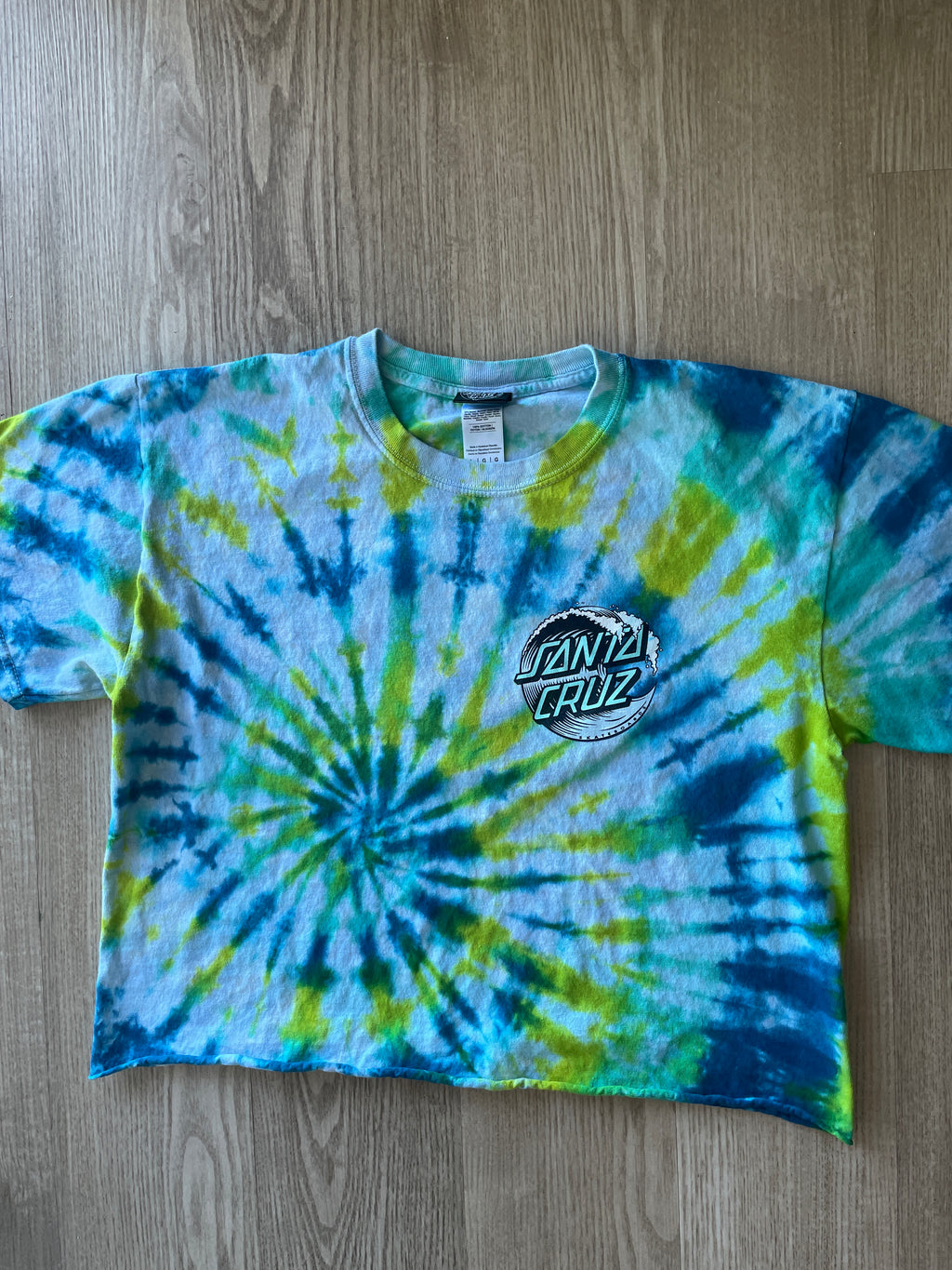 LARGE Men’s Santa Cruz Tie Dye Short Sleeve Crop Top | One-Of-a-Kind Upcycled Green and Blue Spiral Top