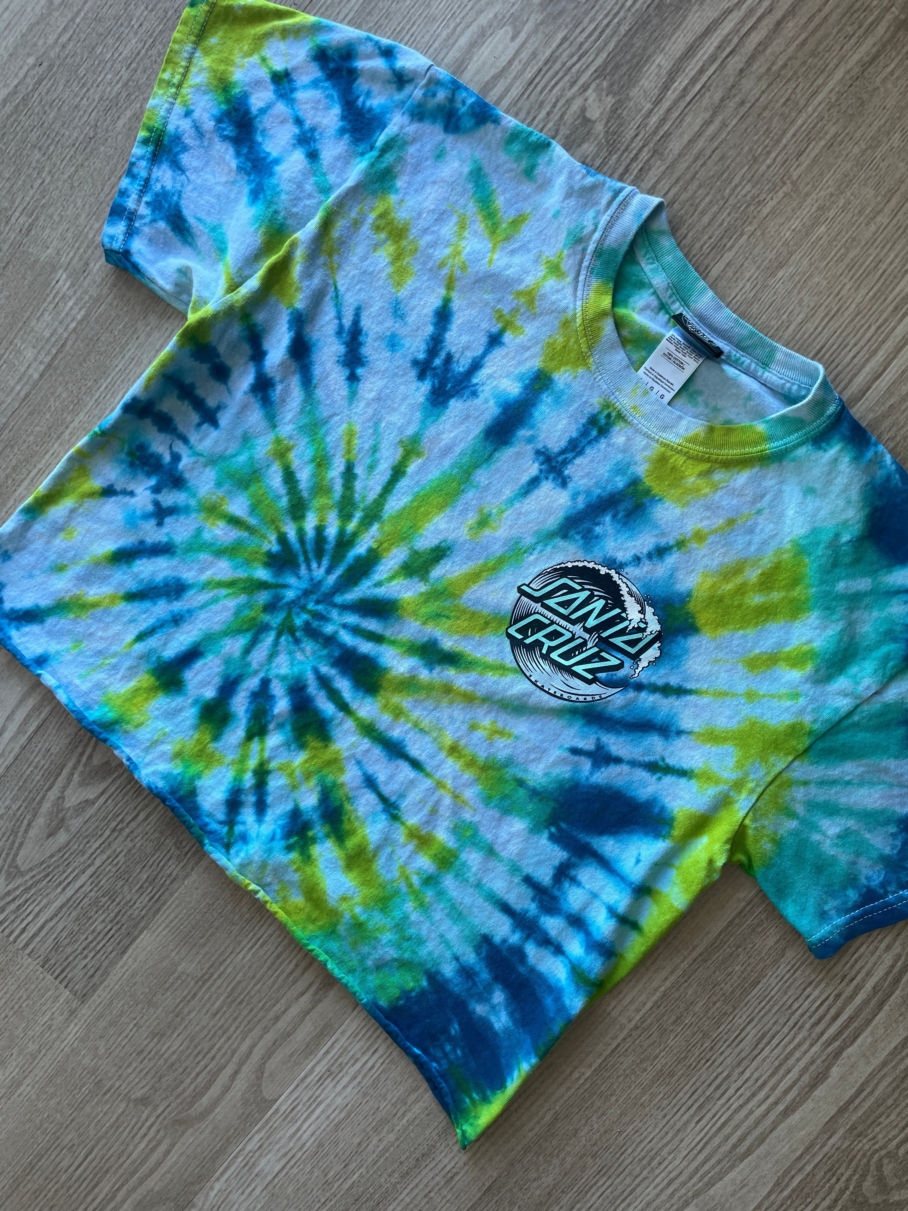 LARGE Men’s Santa Cruz Tie Dye Short Sleeve Crop Top | One-Of-a-Kind Upcycled Green and Blue Spiral Top