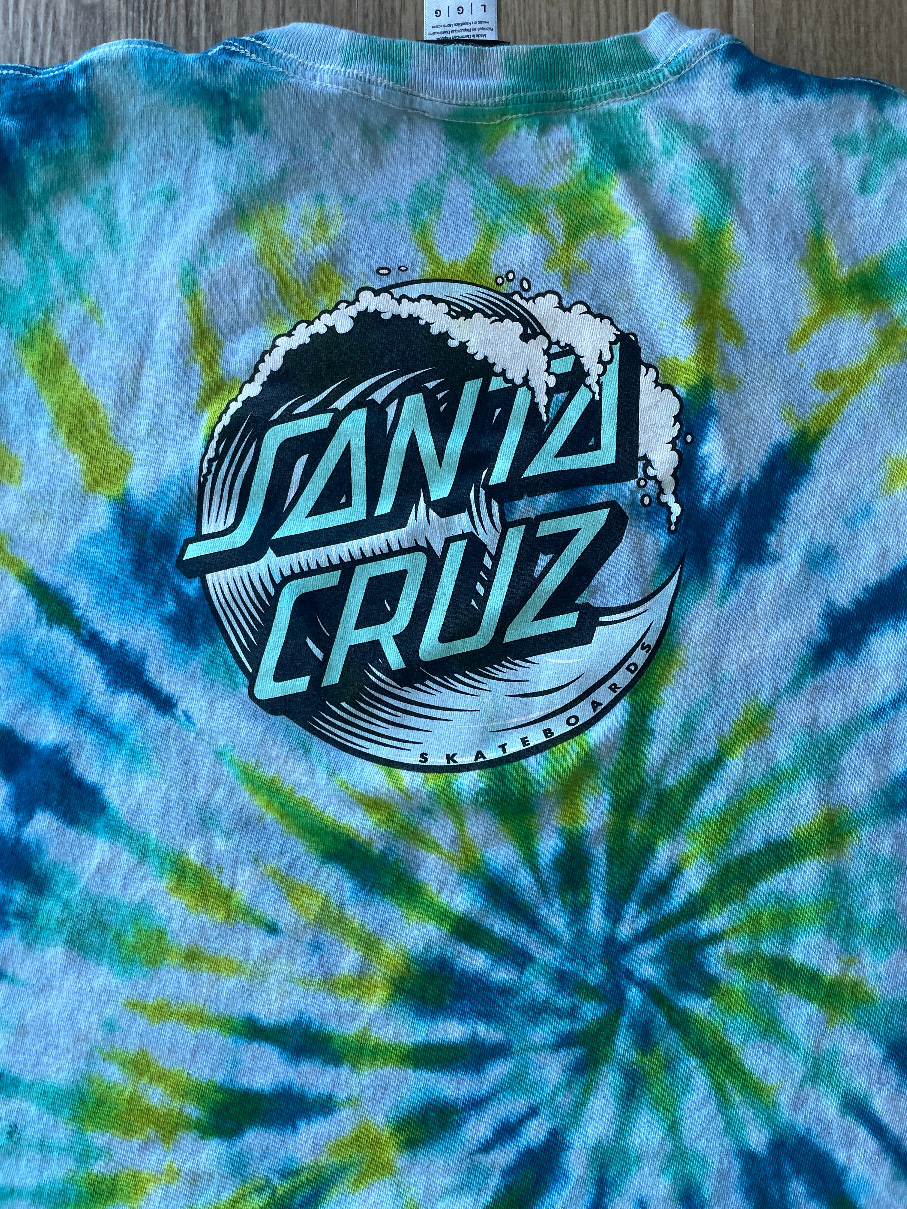 LARGE Men’s Santa Cruz Tie Dye Short Sleeve Crop Top | One-Of-a-Kind Upcycled Green and Blue Spiral Top