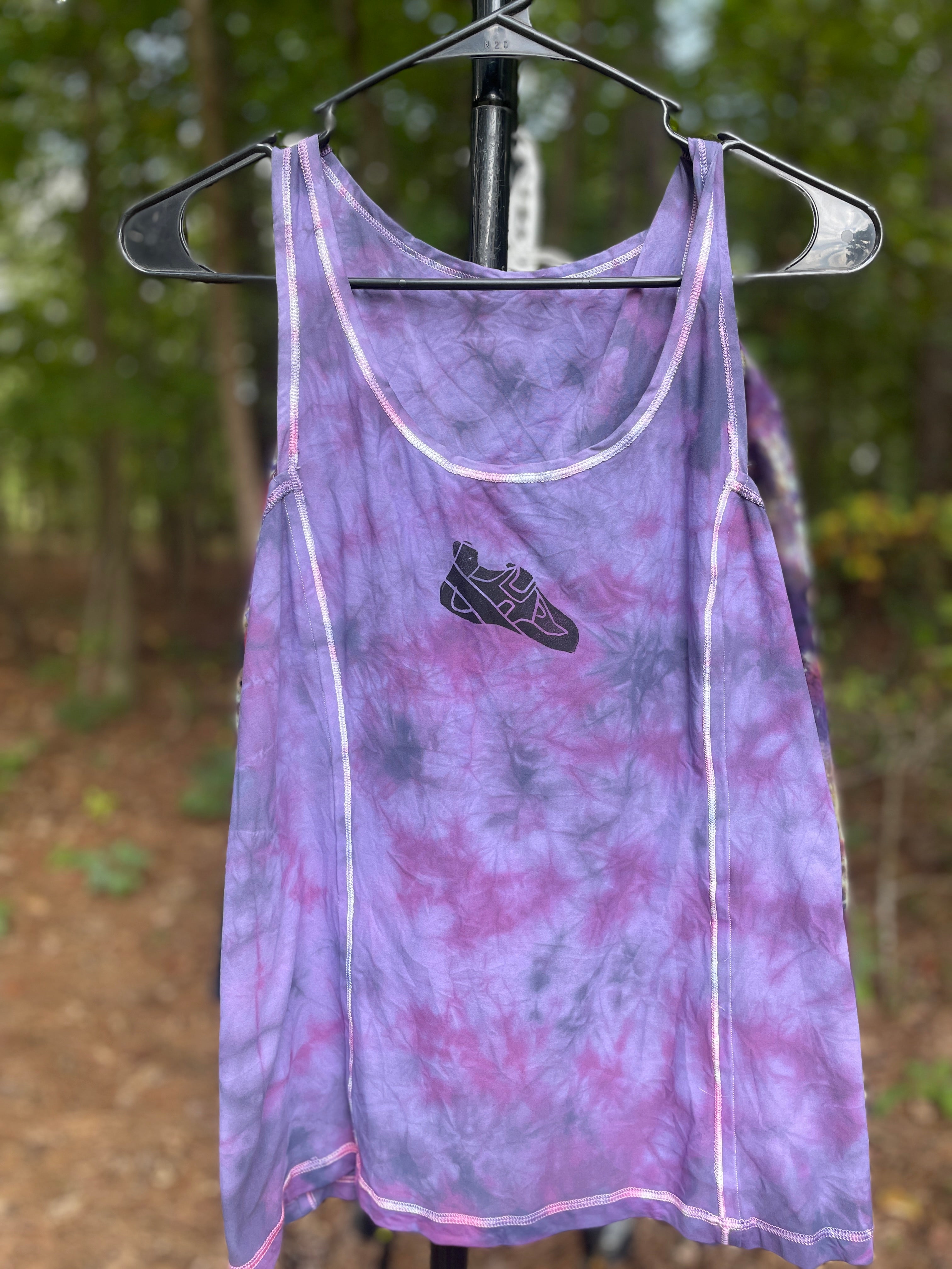 Women's Medium Climbing Shoe Tie Dye Tank Top