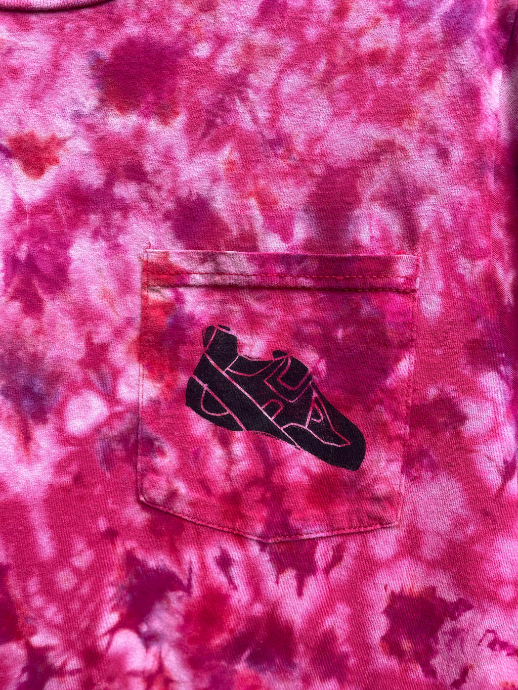Men's Medium Climbing Shoe Tie Dye Short Sleeve T-Shirt