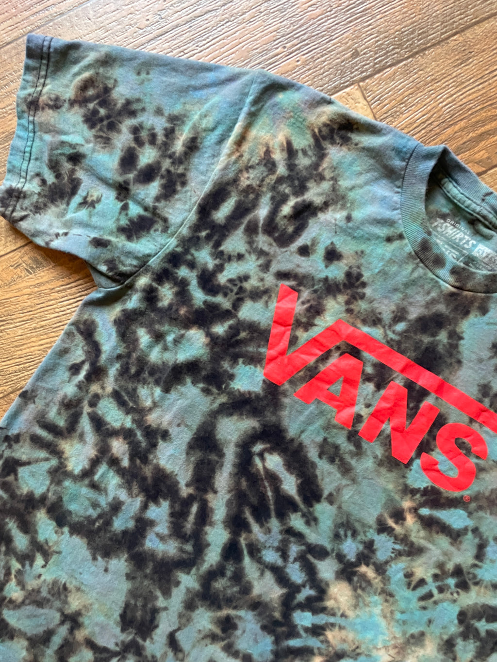 Vans Black and Blue Reverse Tie Dye Short Sleeve T-Shirt | Men's Medium