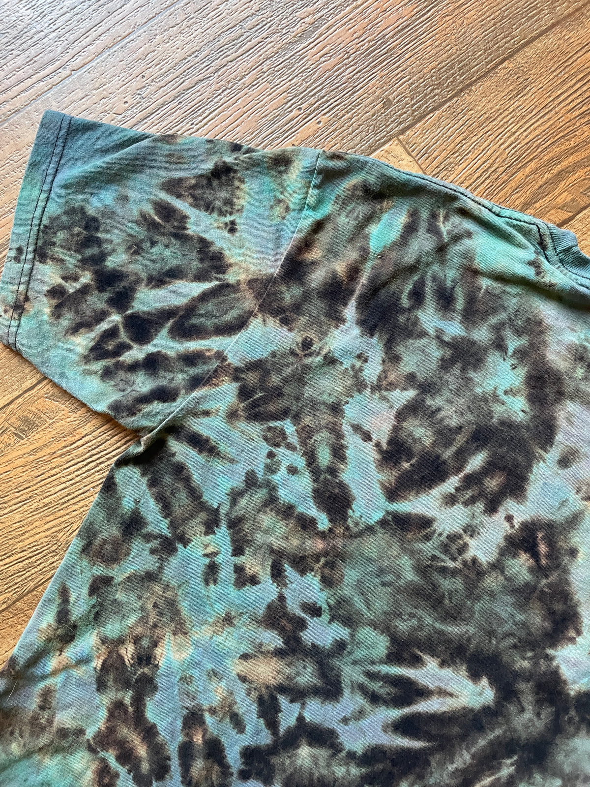Vans Black and Blue Reverse Tie Dye Short Sleeve T-Shirt | Men's Medium