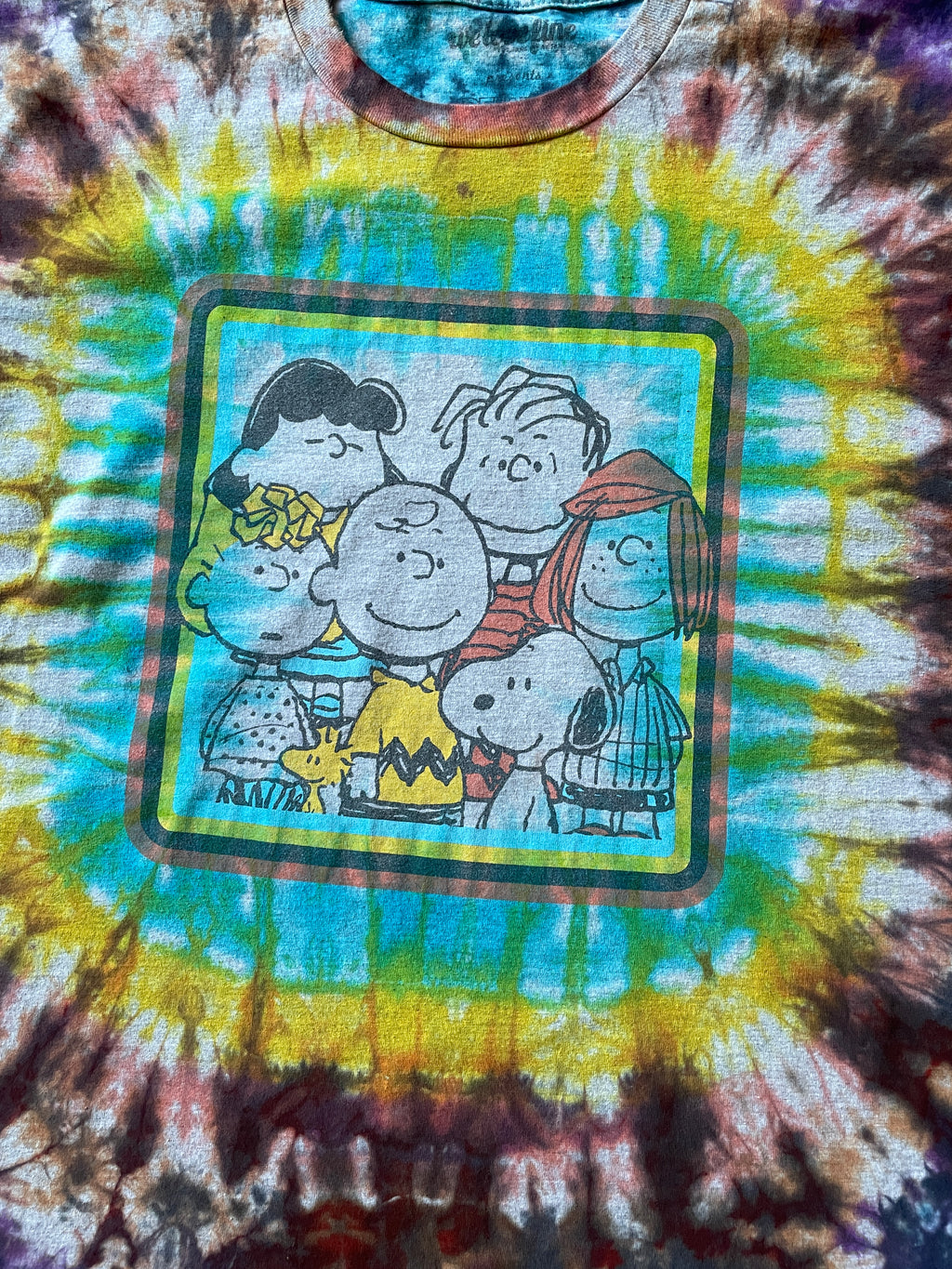 The Peanuts Rainbow Crumples Tie Dye Short Sleeve T-Shirt | Men's XXL
