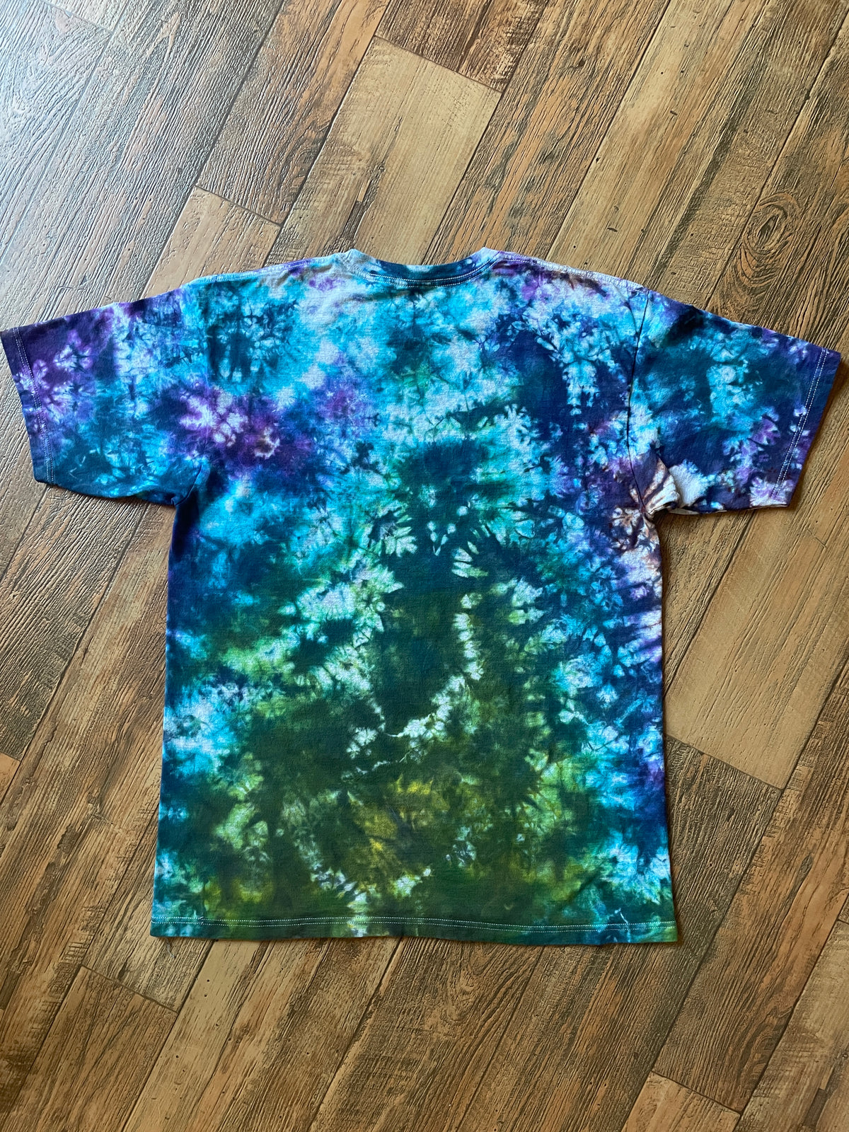 The Peanuts Rainbow Crumples Tie Dye Short Sleeve T-Shirt | Men's XXL