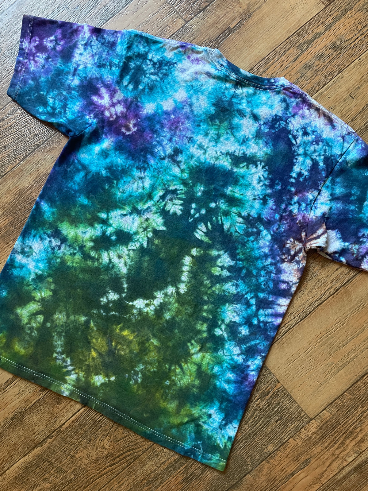 The Peanuts Rainbow Crumples Tie Dye Short Sleeve T-Shirt | Men's XXL