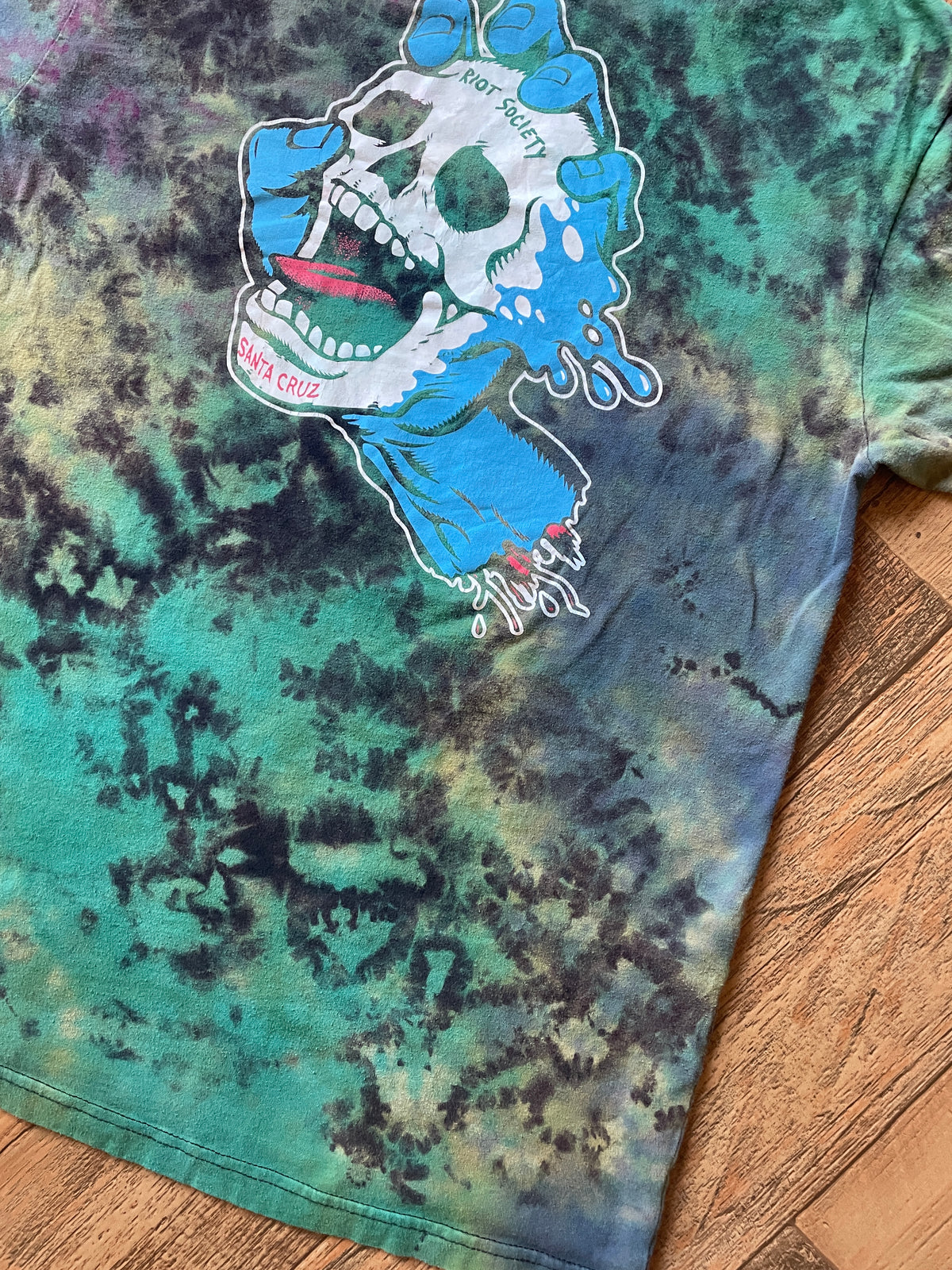 Santa Cruz X Riot Society Black and Blue Reverse Tie Dye Short Sleeve T-Shirt | Men's Large