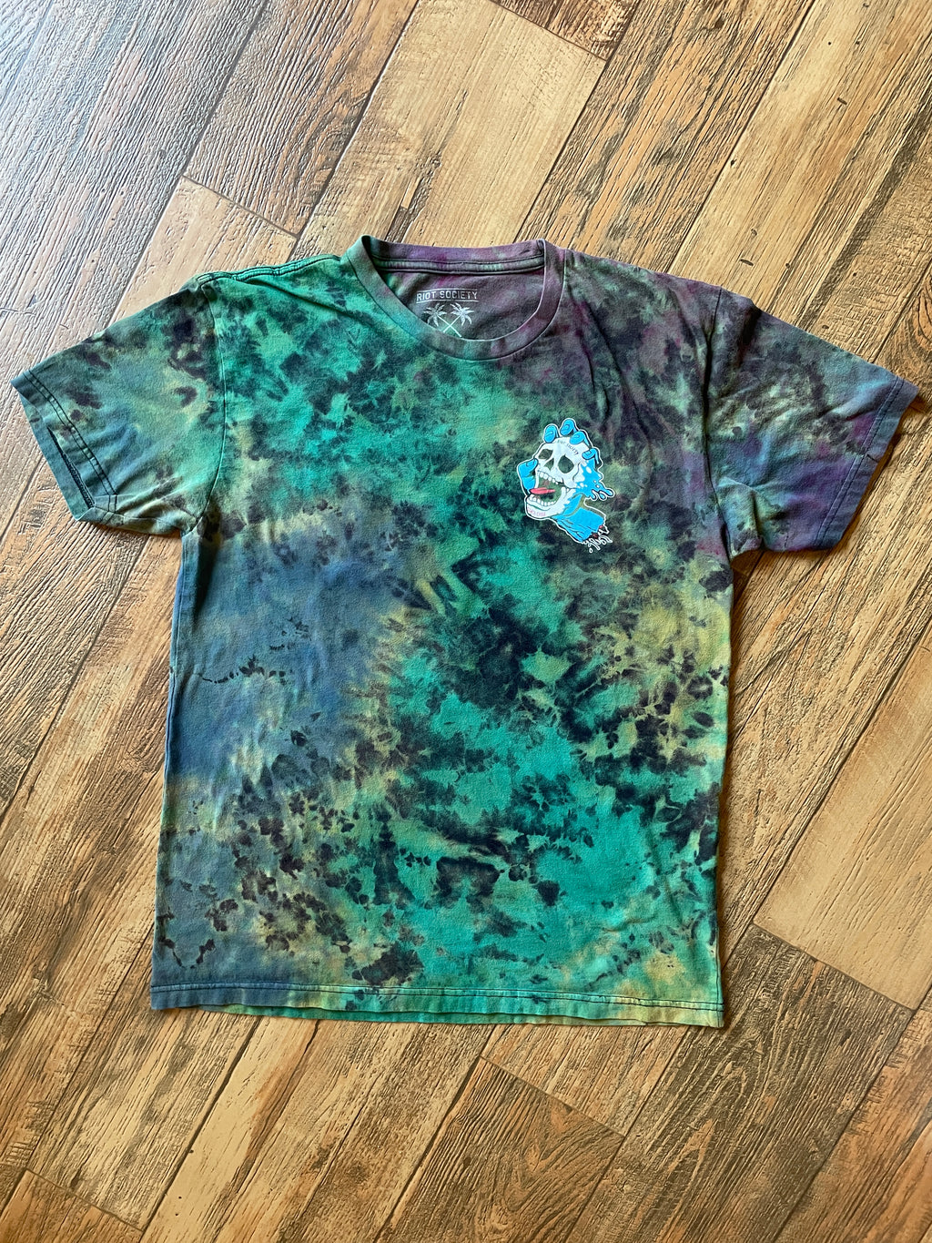 Santa Cruz X Riot Society Black and Blue Reverse Tie Dye Short Sleeve T-Shirt | Men's Large
