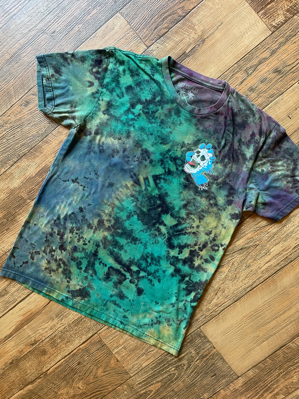 Santa Cruz X Riot Society Black and Blue Reverse Tie Dye Short Sleeve T-Shirt | Men's Large