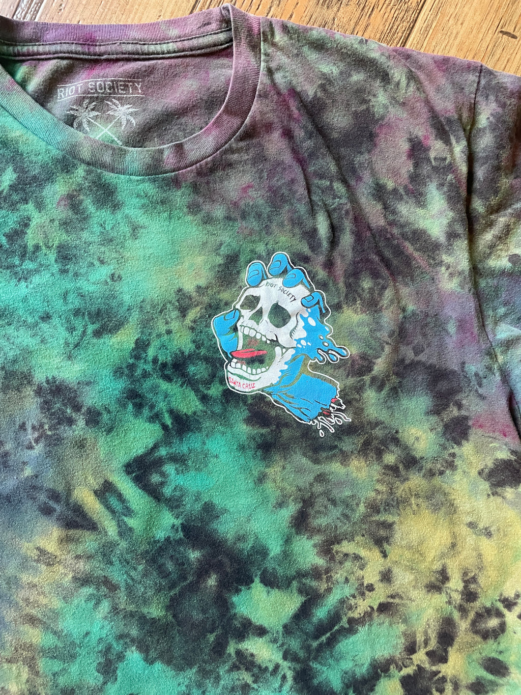 Santa Cruz X Riot Society Black and Blue Reverse Tie Dye Short Sleeve T-Shirt | Men's Large