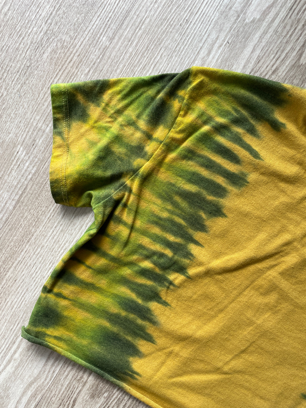 XL Women’s Cacti and Desert Plants Handmade Tie Dye Crop Top | One-Of-a-Kind Yellow and Green Pleated Short Sleeve Cropped T-Shirt