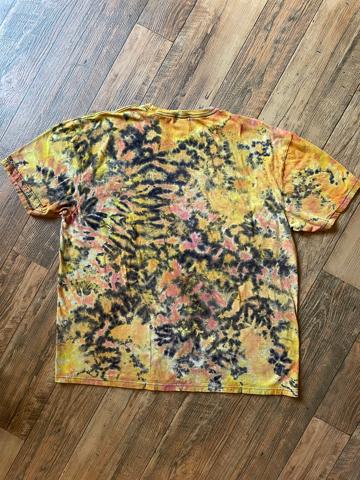 Pikachu Black and Yellow Reverse Tie Dye Short Sleeve T-Shirt | Men's XXL