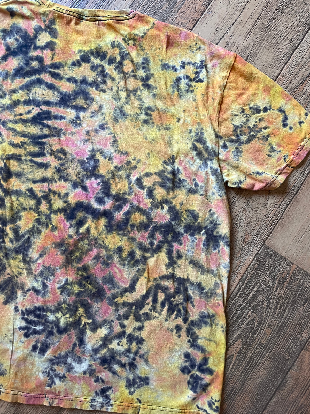 Pikachu Black and Yellow Reverse Tie Dye Short Sleeve T-Shirt | Men's XXL