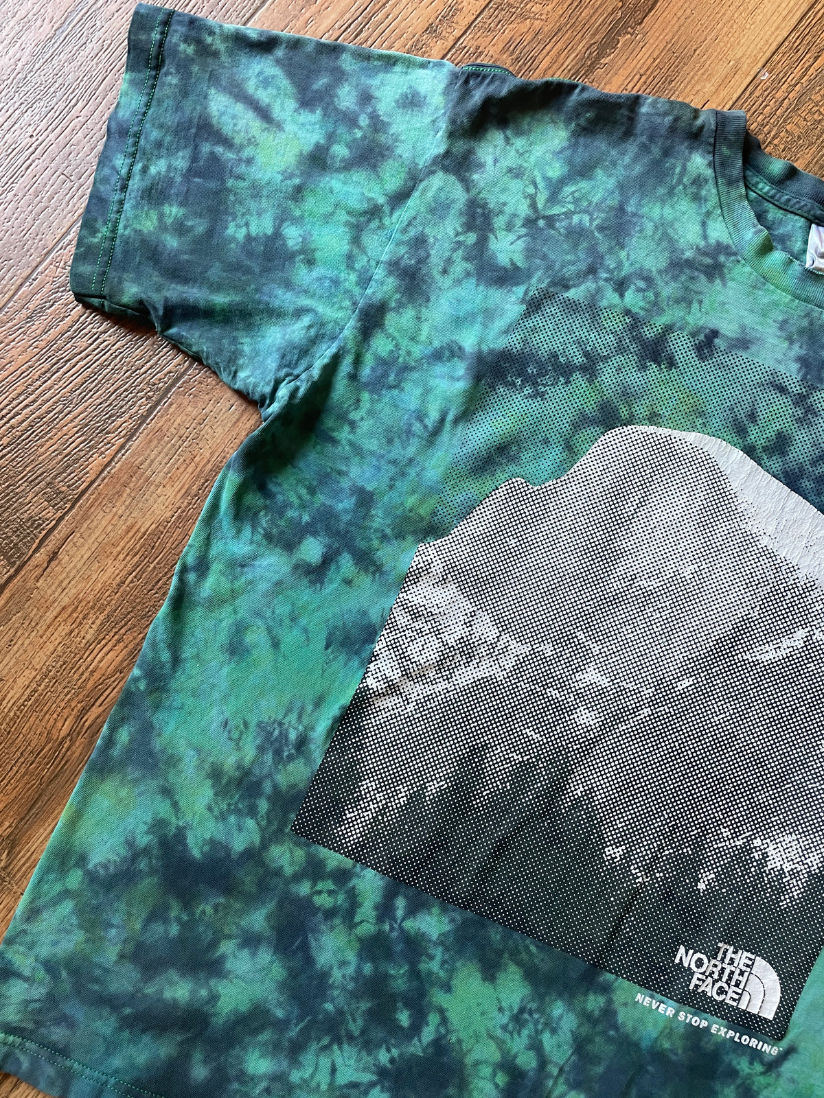 The North Face Half Dome Green and Black Tie Dye Short Sleeve T-Shirt | Men's XL
