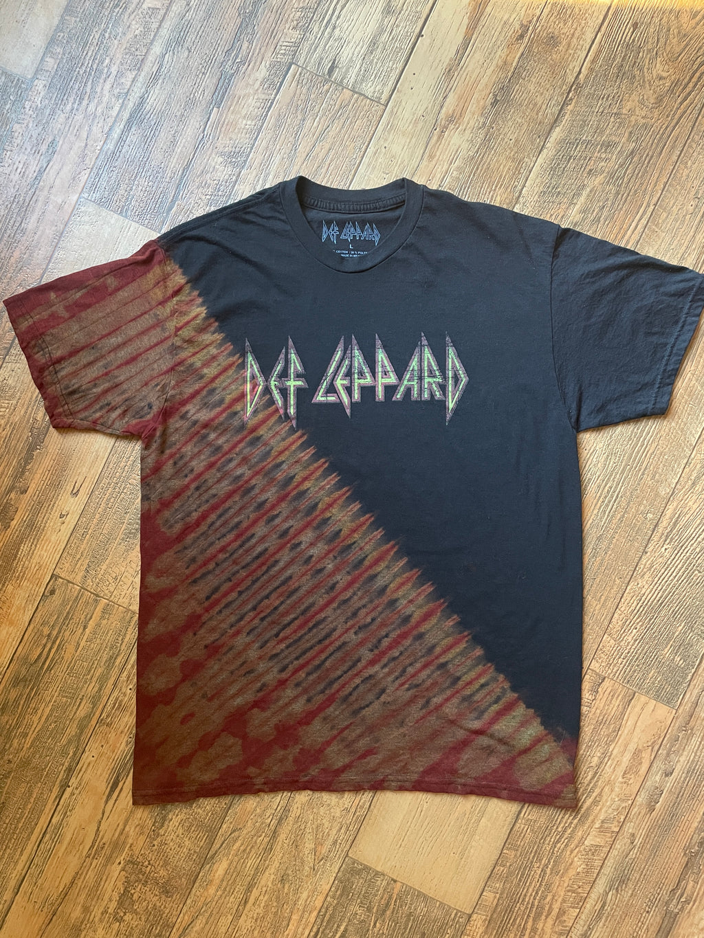Def Leppard Black and Red Tie Dye Short Sleeve T-Shirt | Men's Large