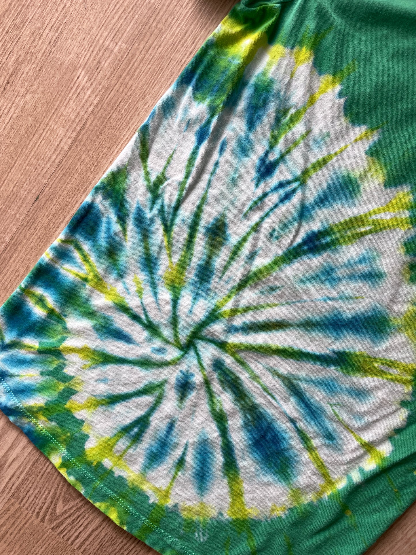 SMALL Men's Sprite Handmade Reverse Tie Dye T-Shirt | One-Of-a-Kind Green, White, and Blue Spiral Short Sleeve