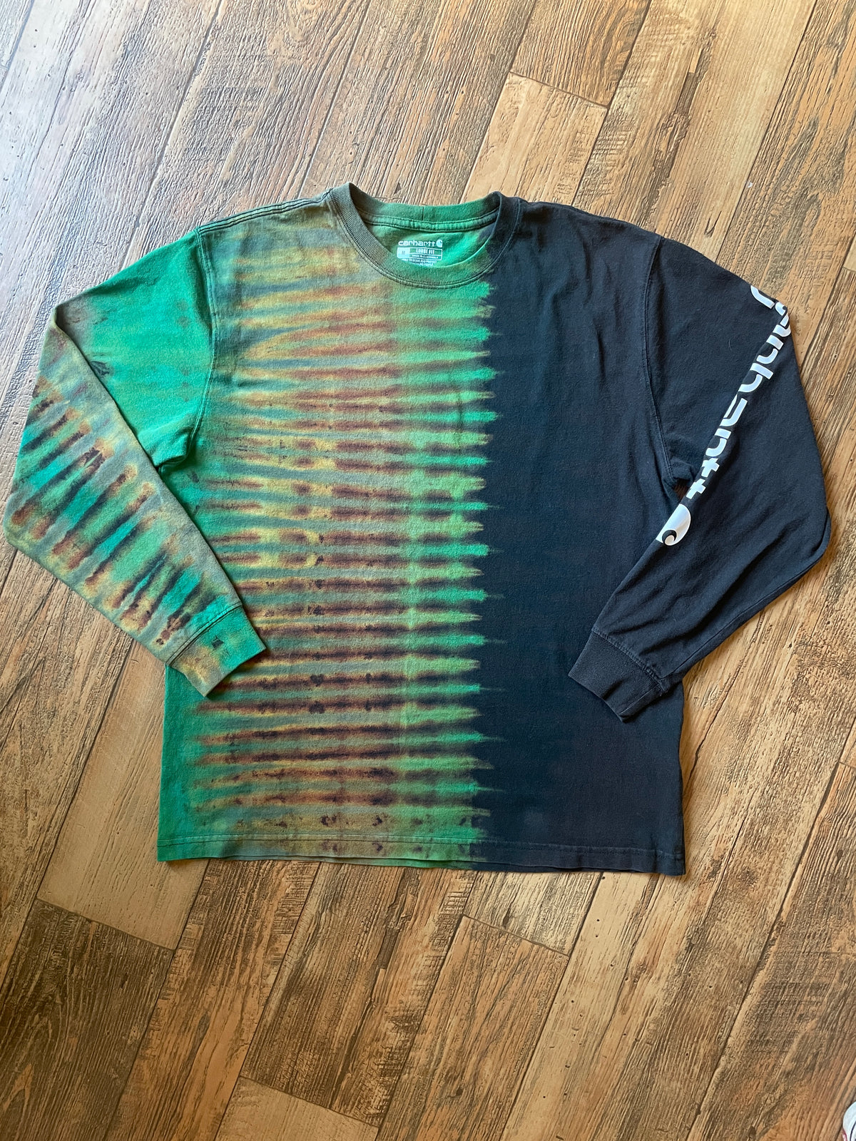 Carhartt Loose Fit Black & Green Tie Dye Long Sleeve T-Shirt | Men's Medium