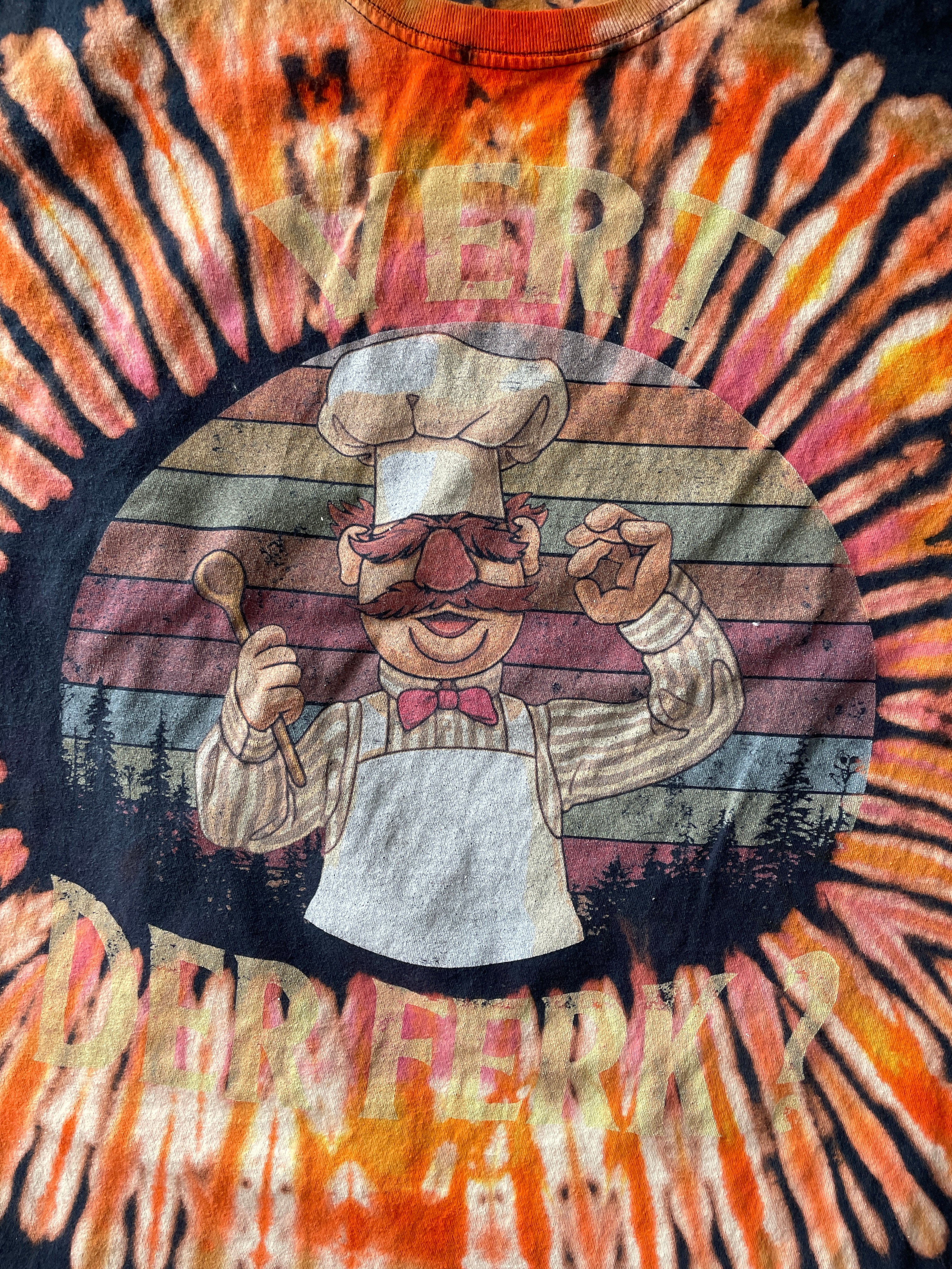 LARGE Men’s WTF Vert Der Ferk? Reverse Tie Dye Short Sleeve T-Shirt | One-Of-a-Kind Upcycled Black and Orange Pleated Top